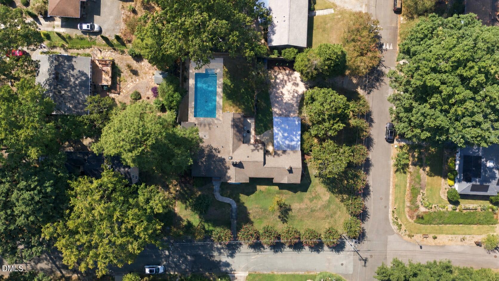 1517 Edgevale Road Property Photo 4
