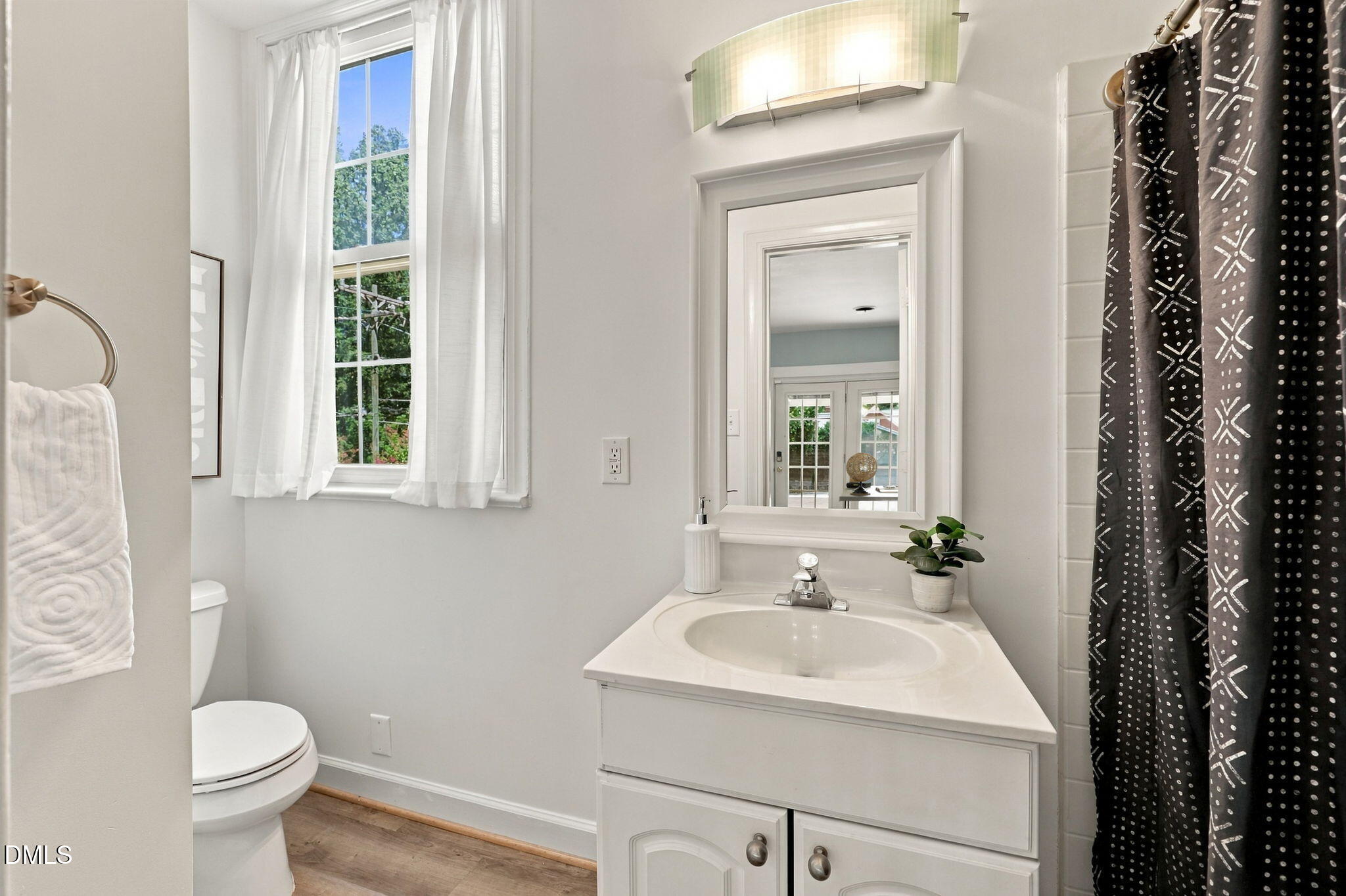 1517 Edgevale Road Property Photo 24