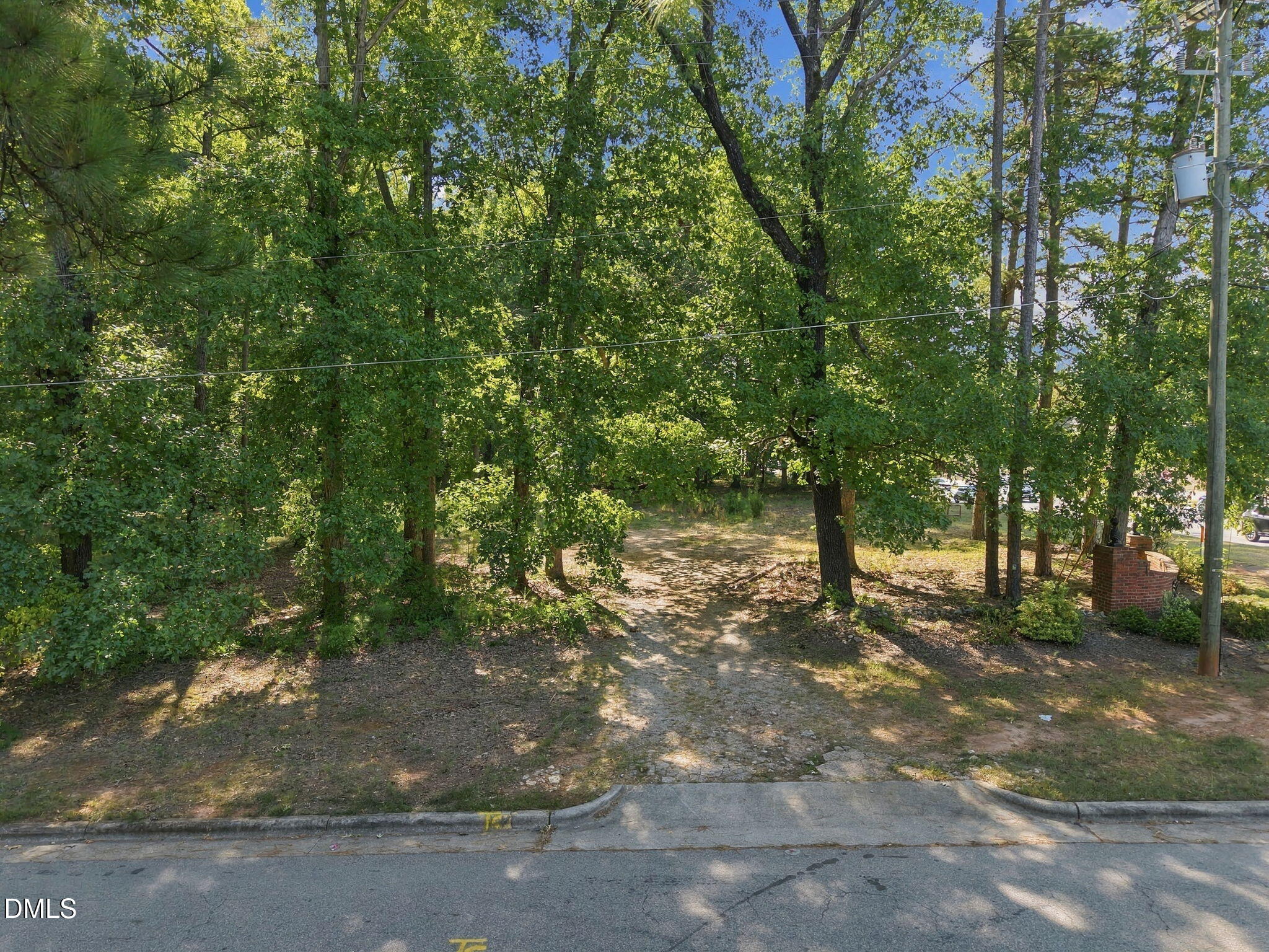 5710 Glenwood Avenue Property Photo 10