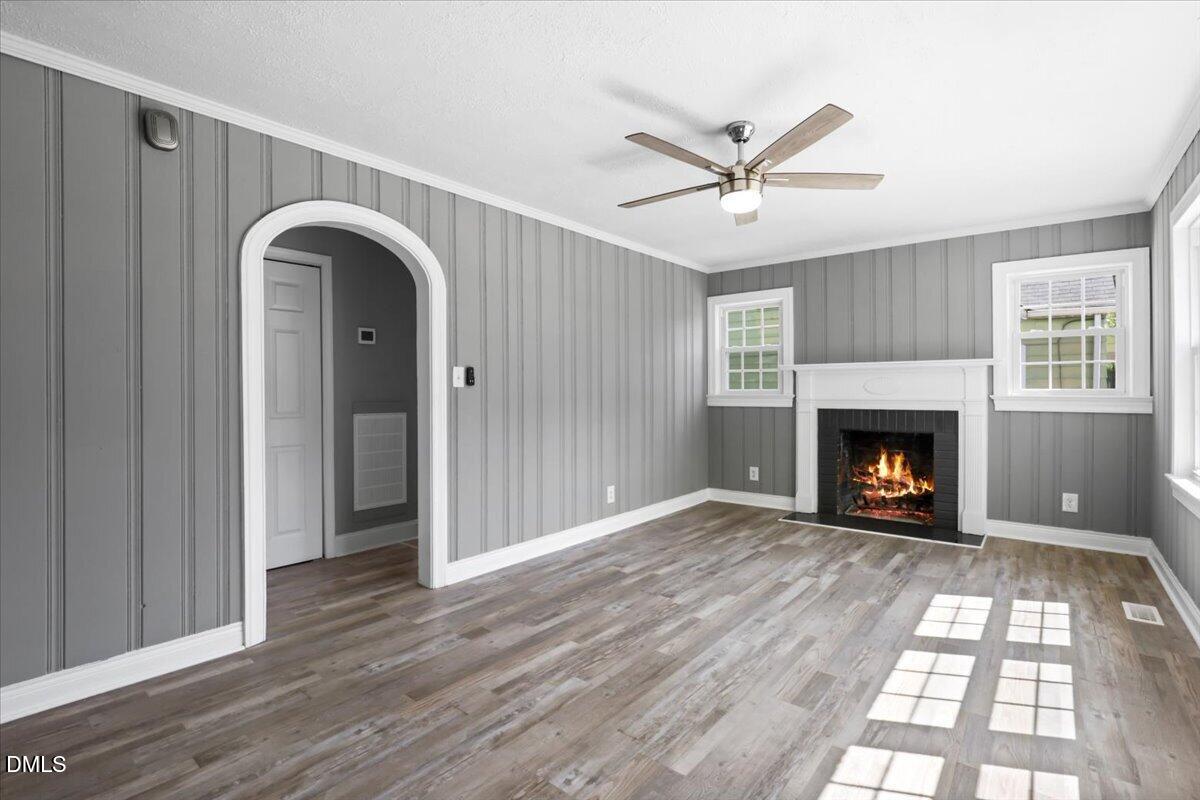 818 Long Avenue Property Photo 3