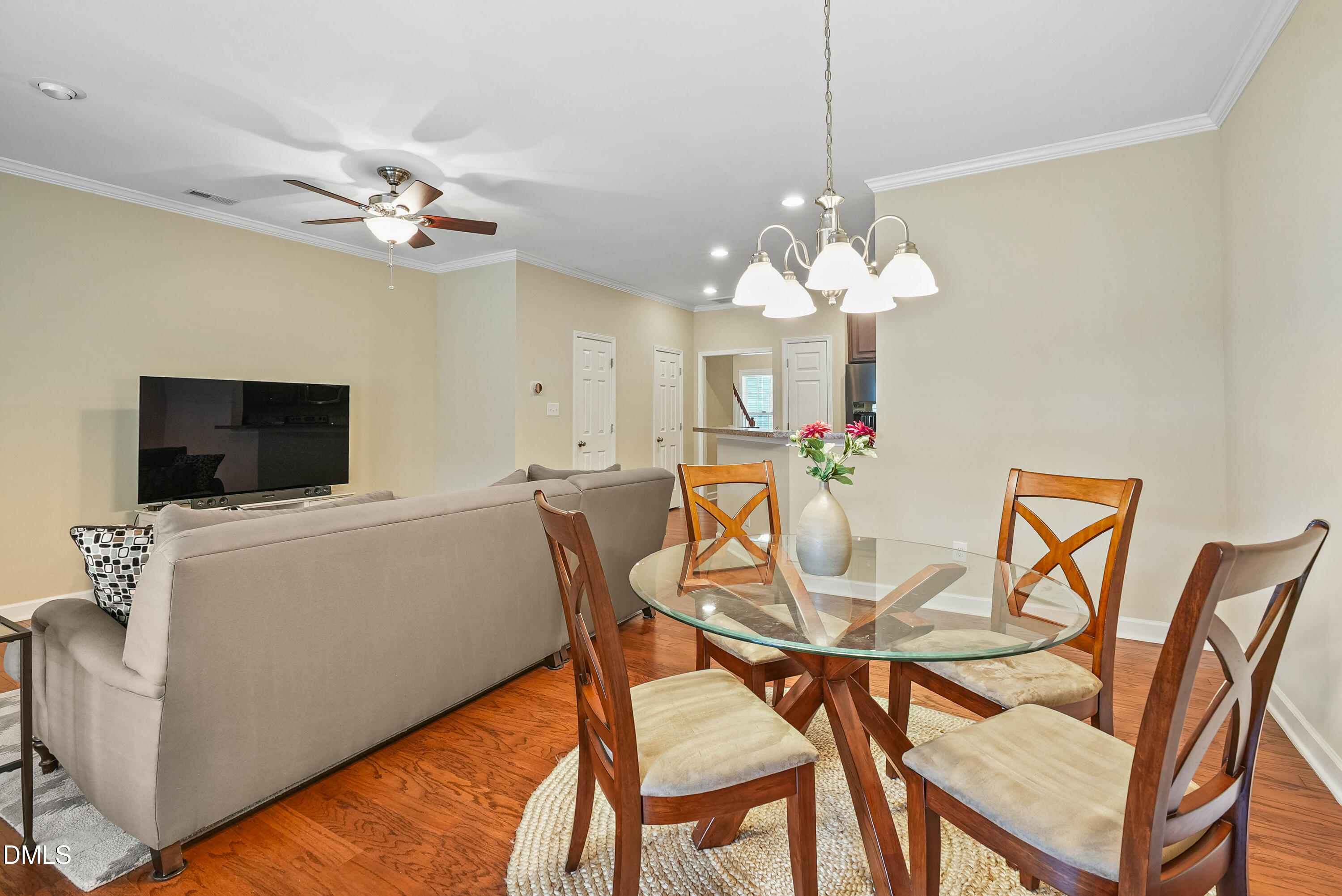 7237 Ladbrooke Street Property Photo 13
