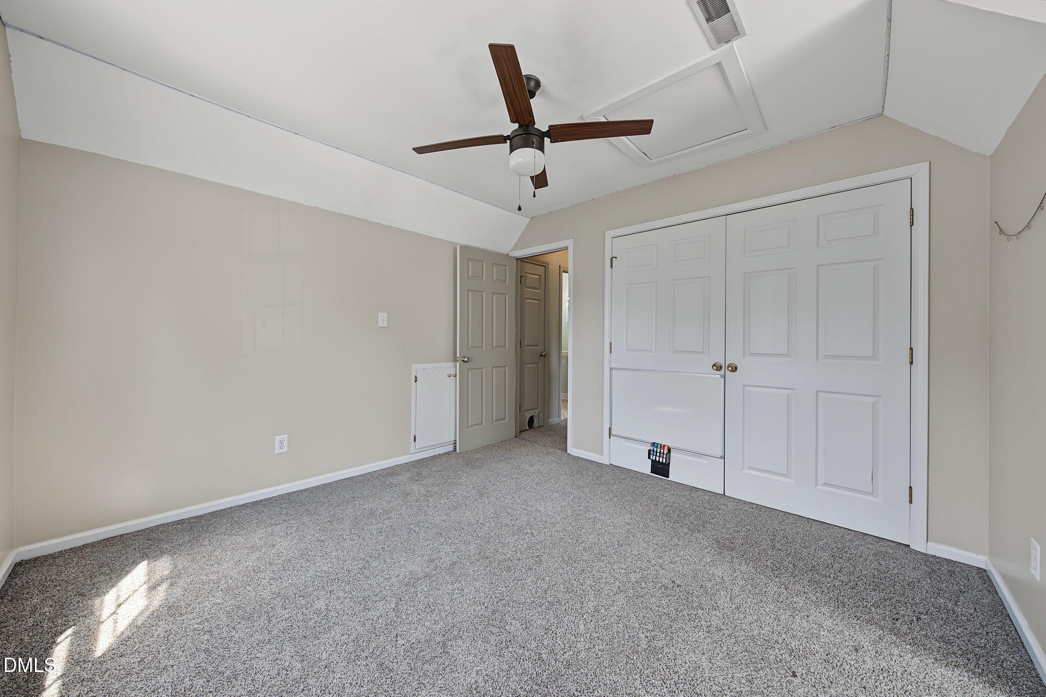 672 Southwick Avenue Property Photo 35