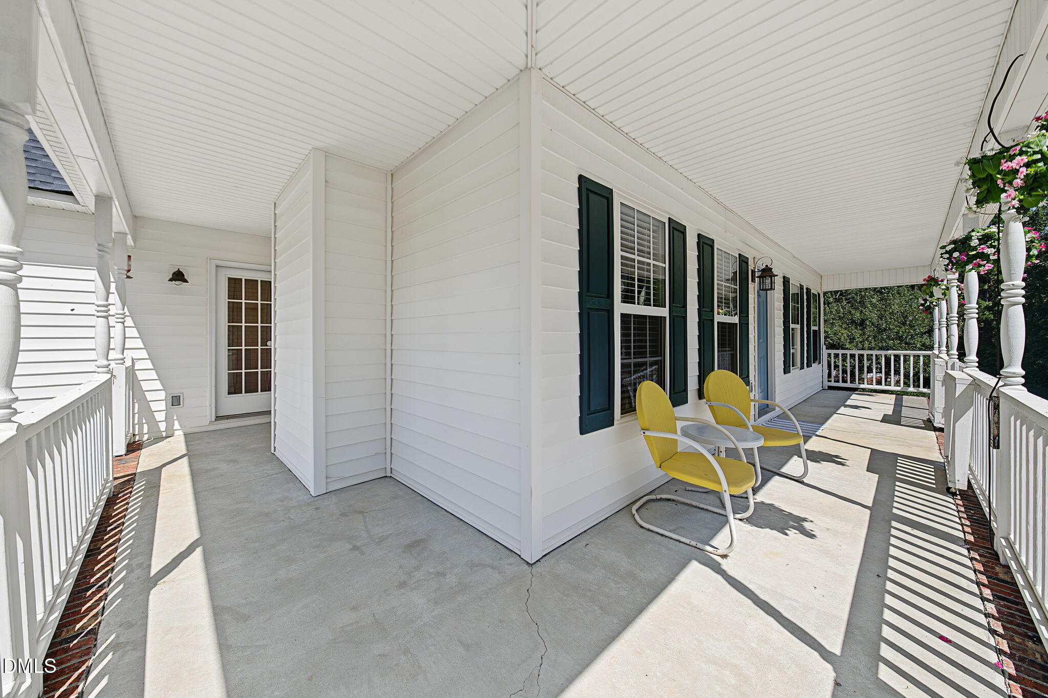 672 Southwick Avenue Property Photo 38
