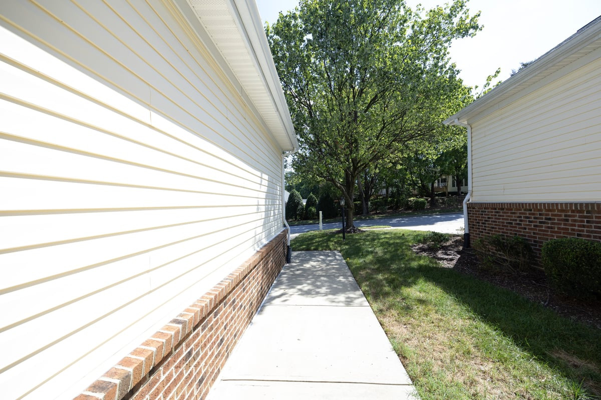 113 Uplands Creek Drive Property Photo 5