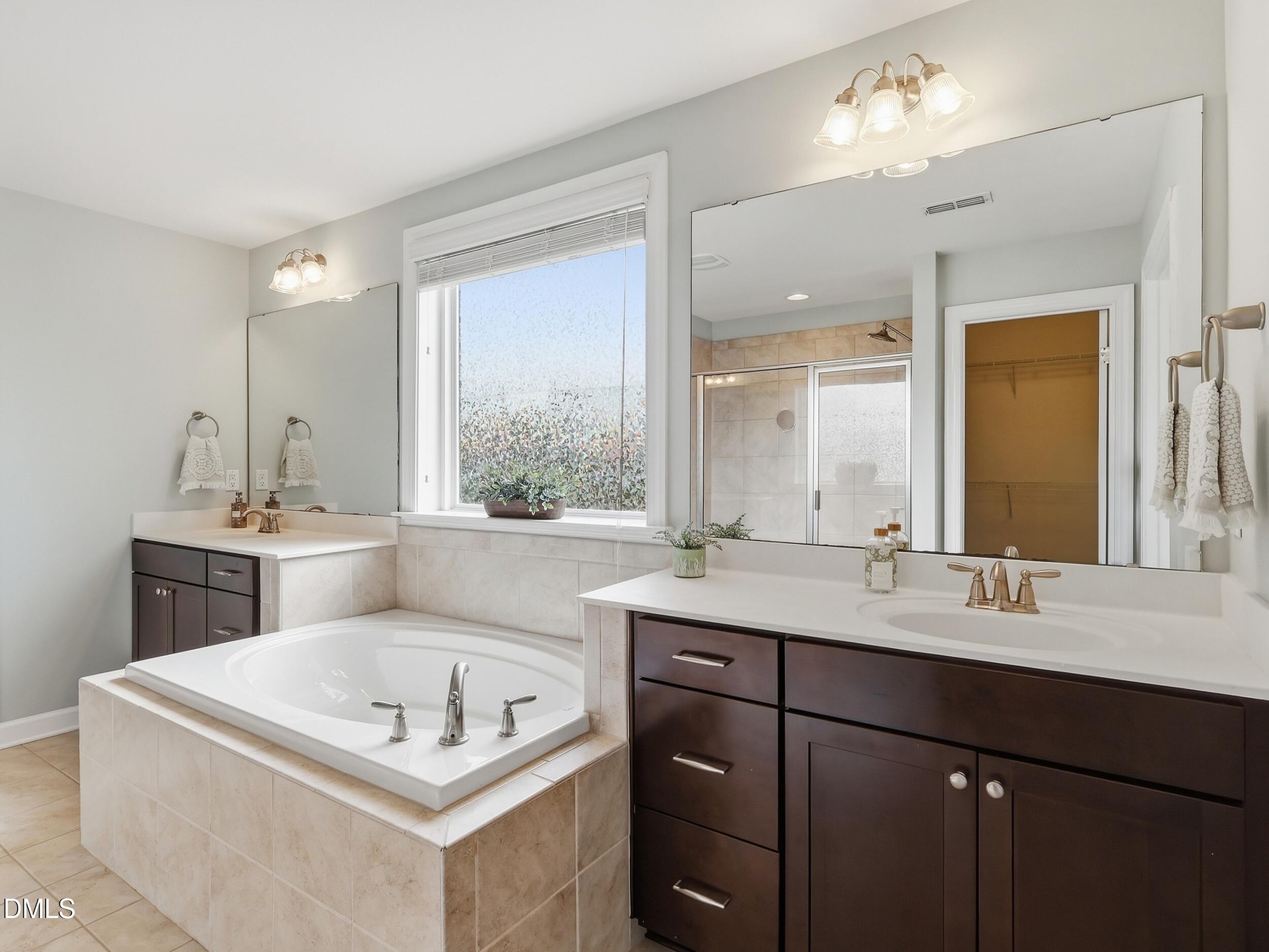 8009 Hergety Drive Property Photo 10