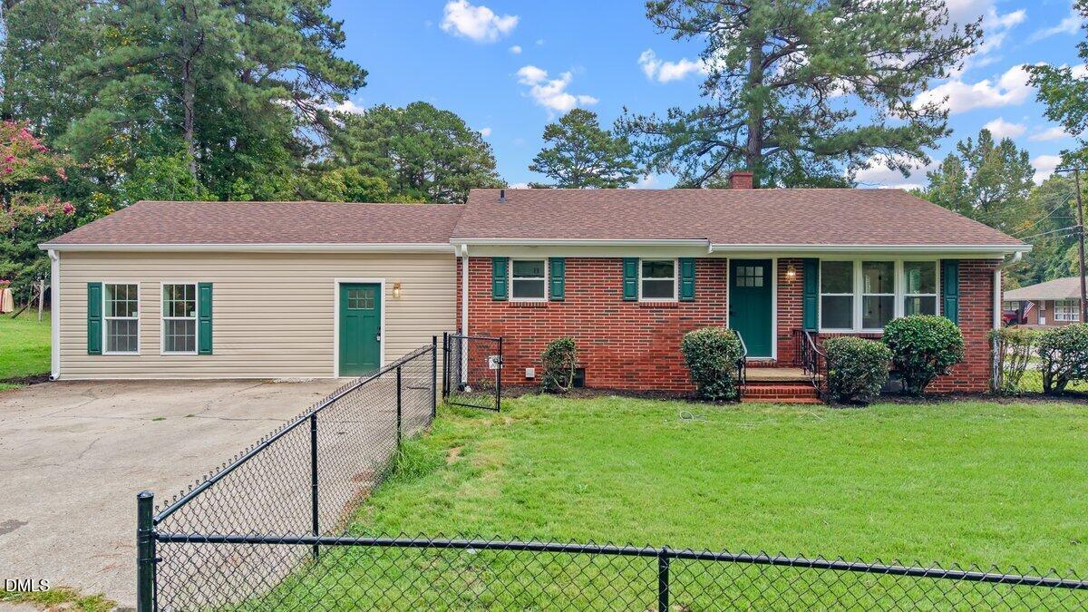 100 Ranes Drive Property Photo 1