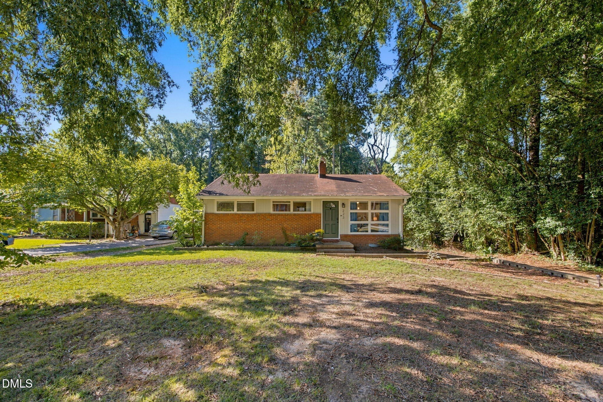 223 Adams Street Property Photo 6