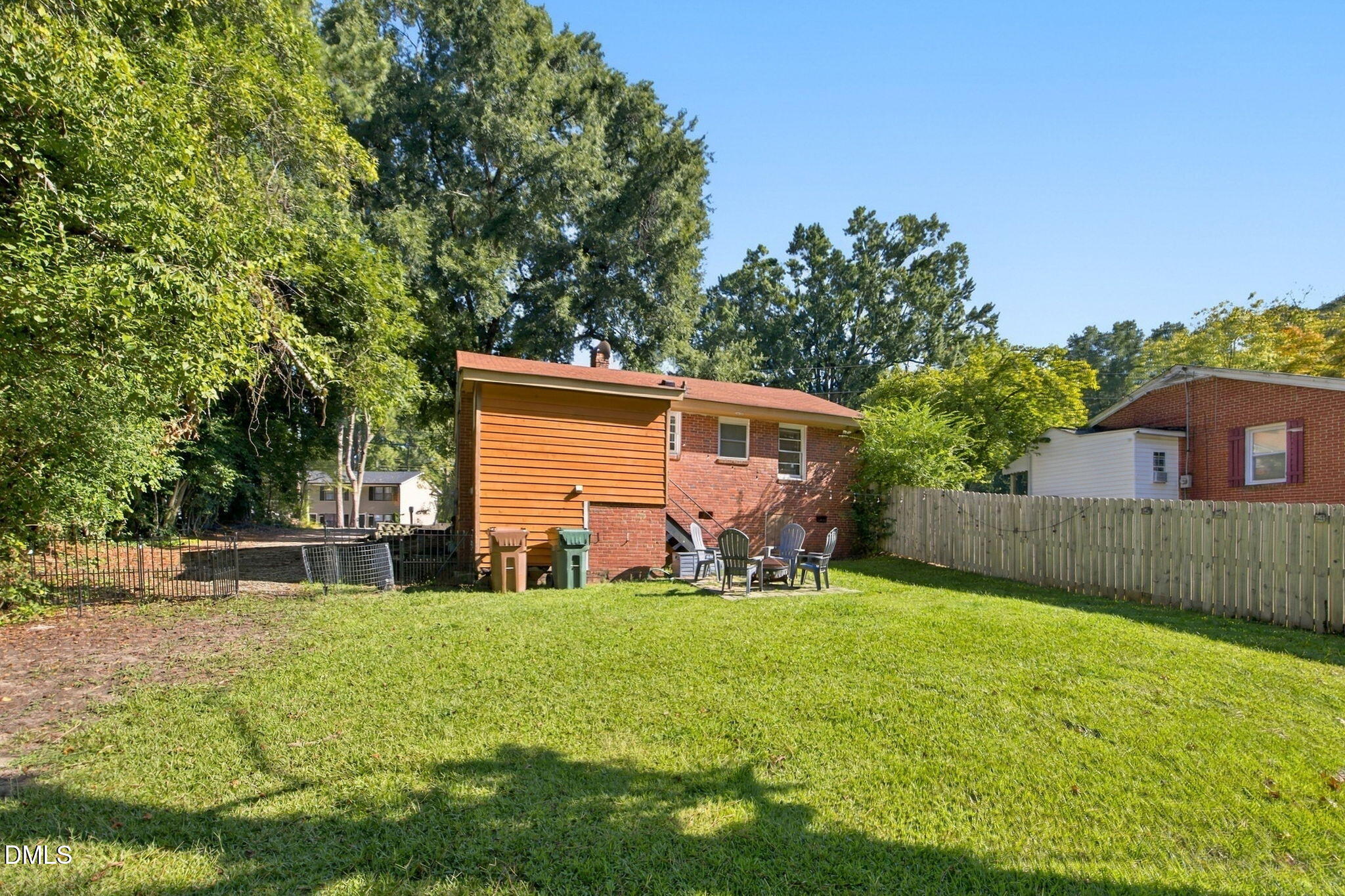 223 Adams Street Property Photo 8