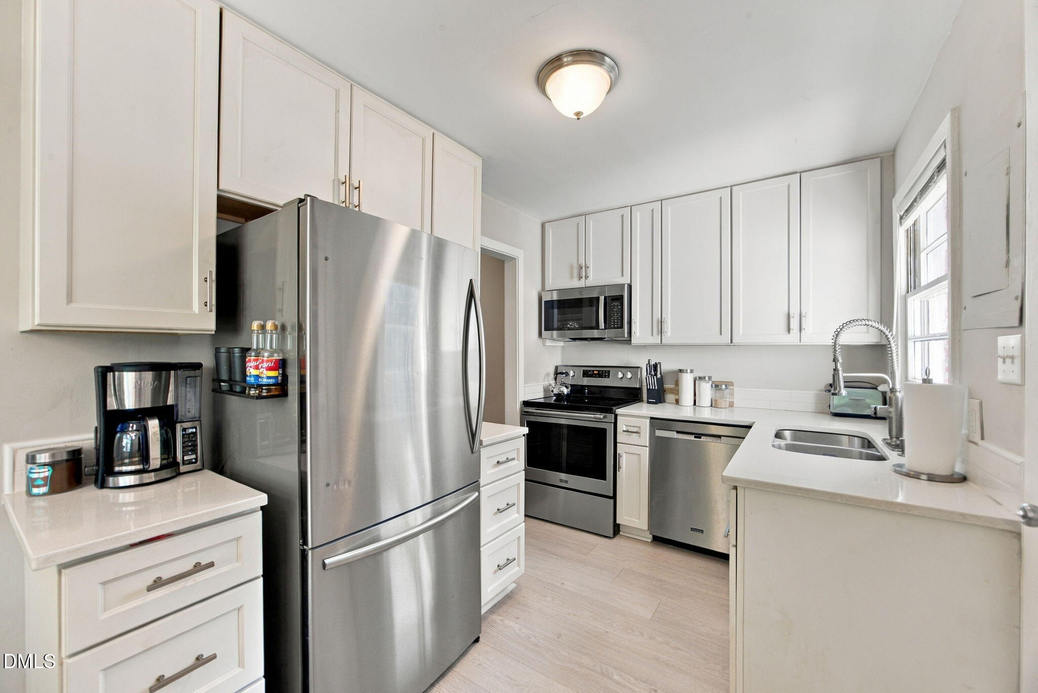 223 Adams Street Property Photo 20