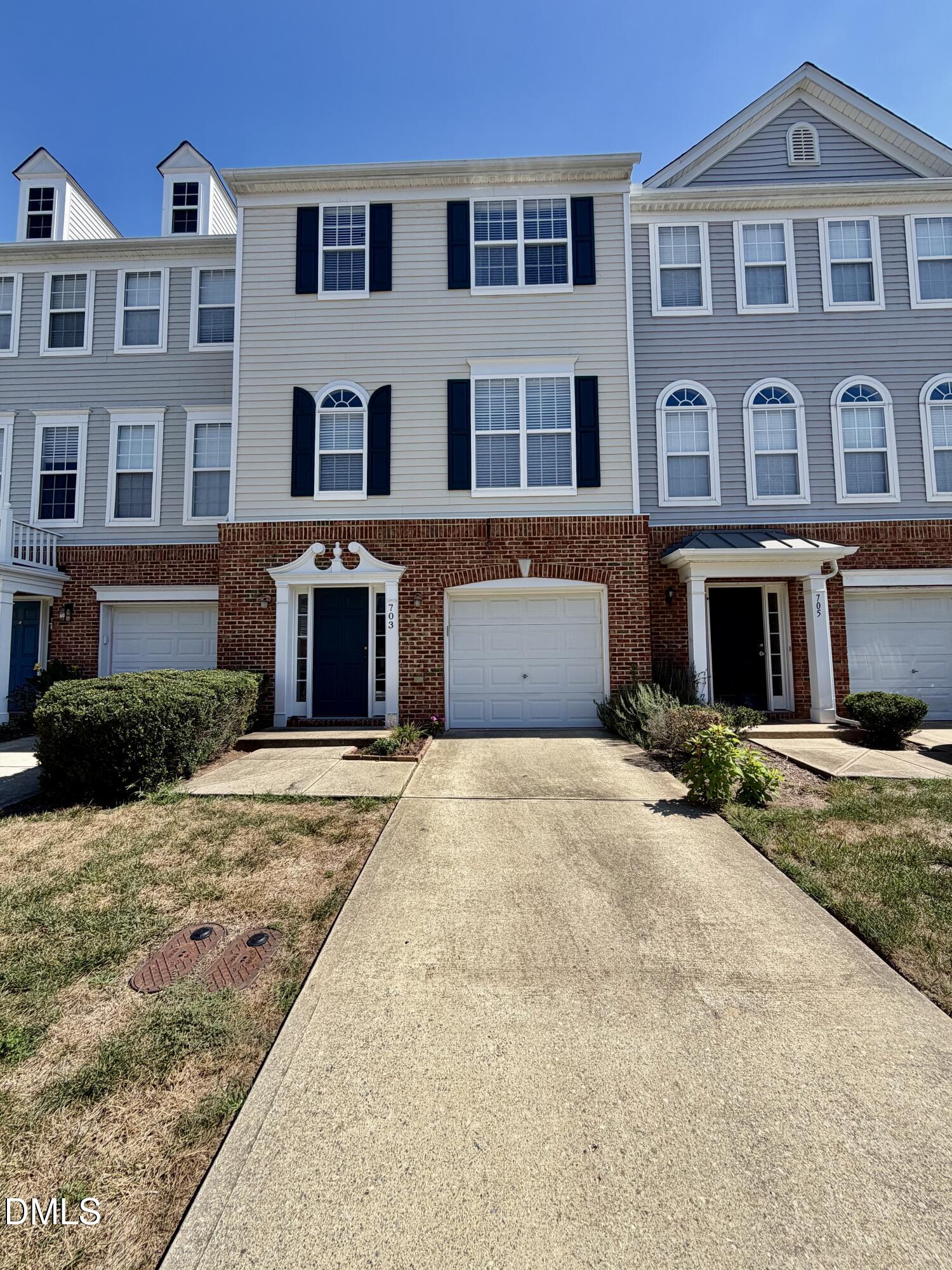 703 Sutter Gate Lane Property Photo 1