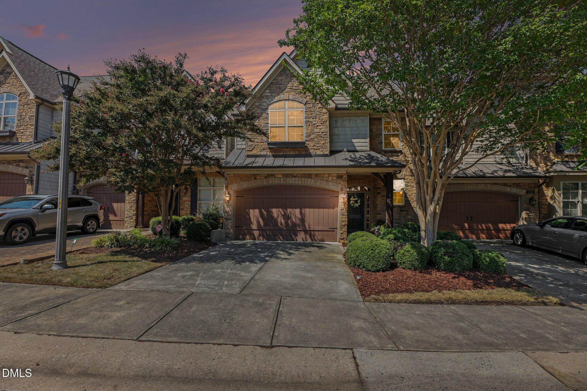 404 Travertine Drive Property Photo 4