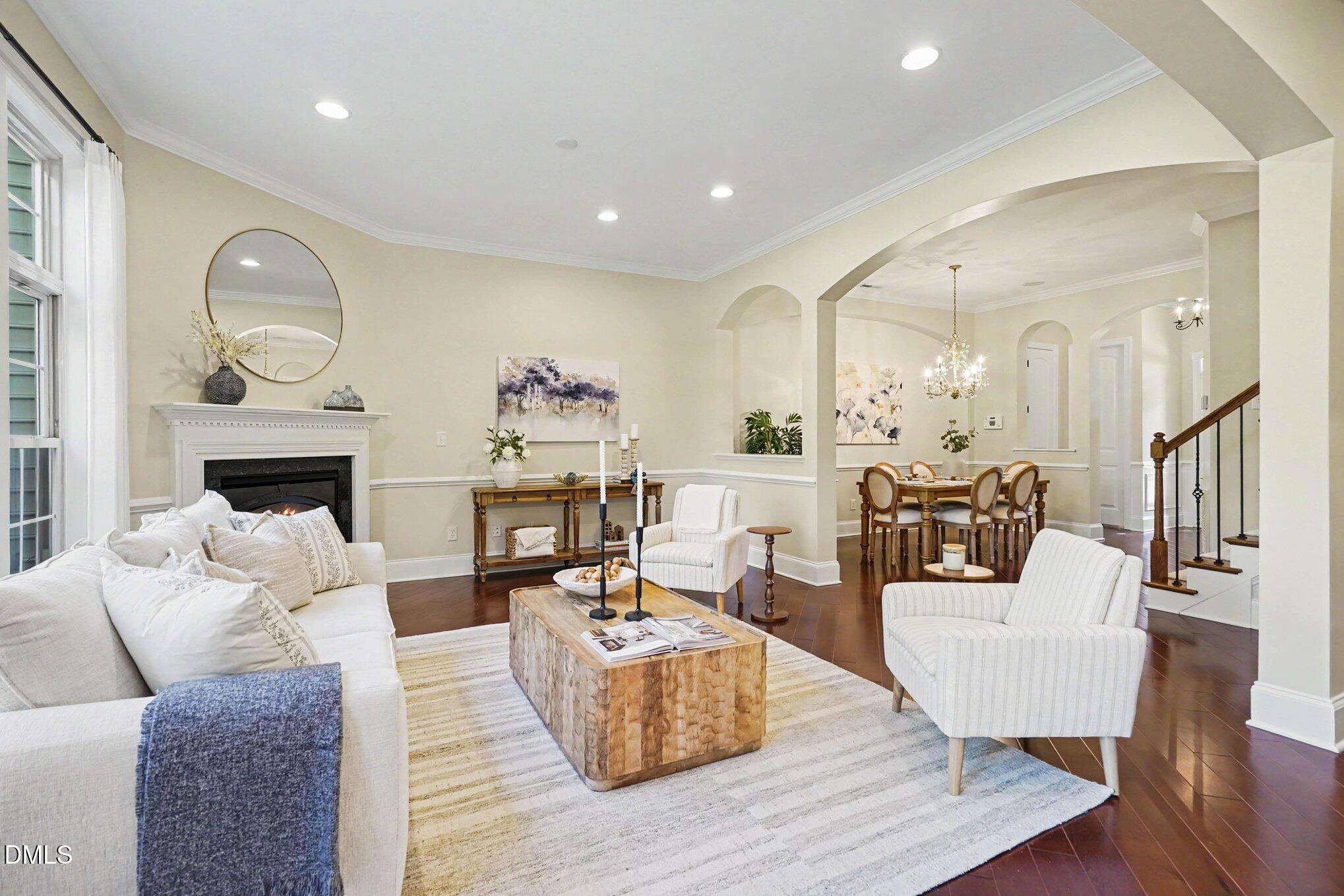 404 Travertine Drive Property Photo 9
