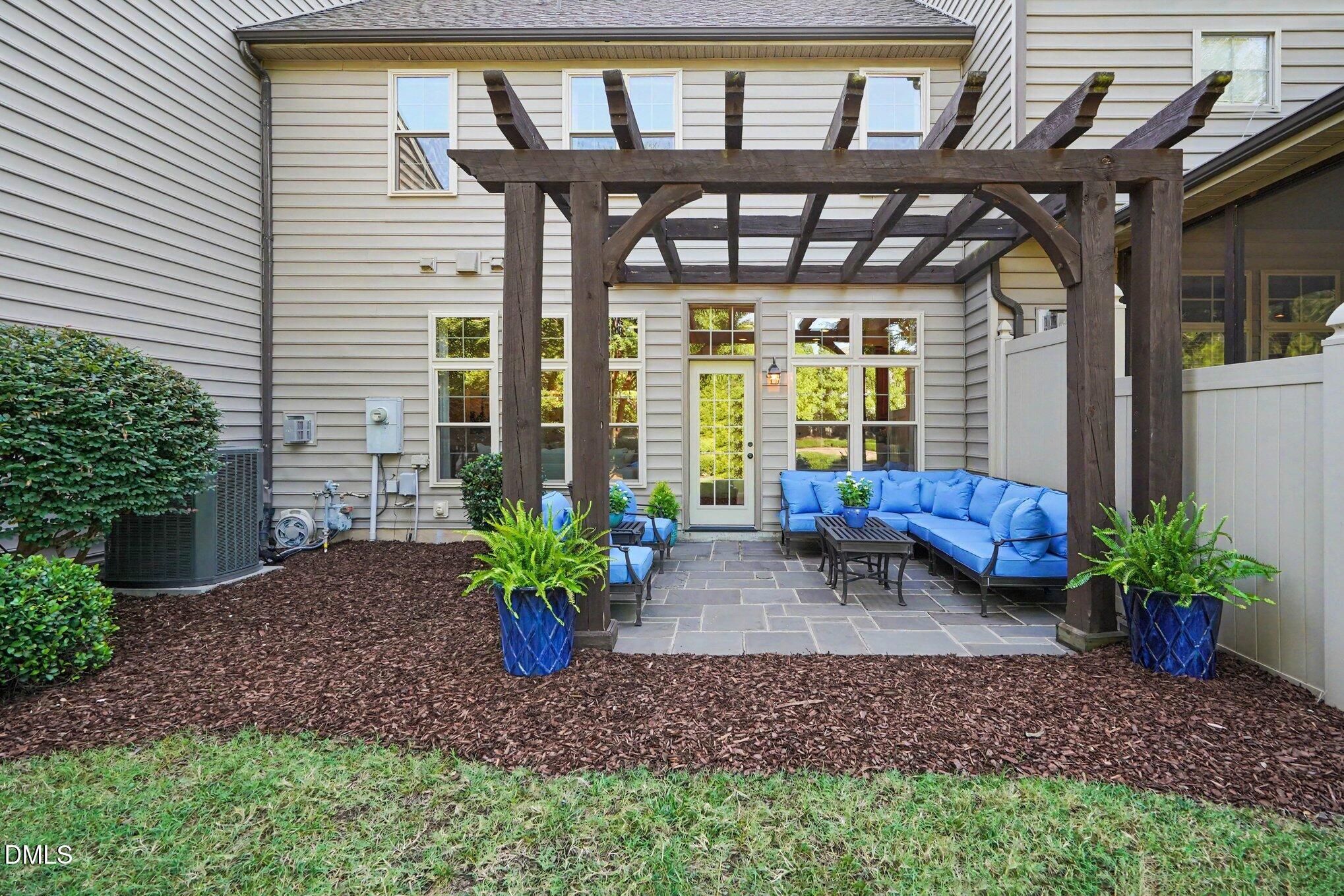 404 Travertine Drive Property Photo 26