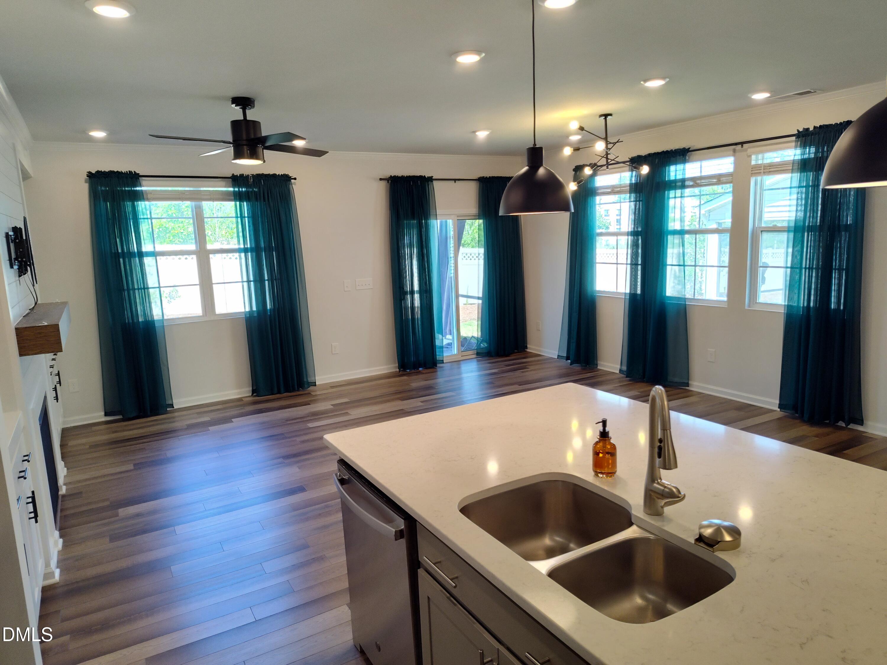 6609 Tremolo Trail Property Photo 4