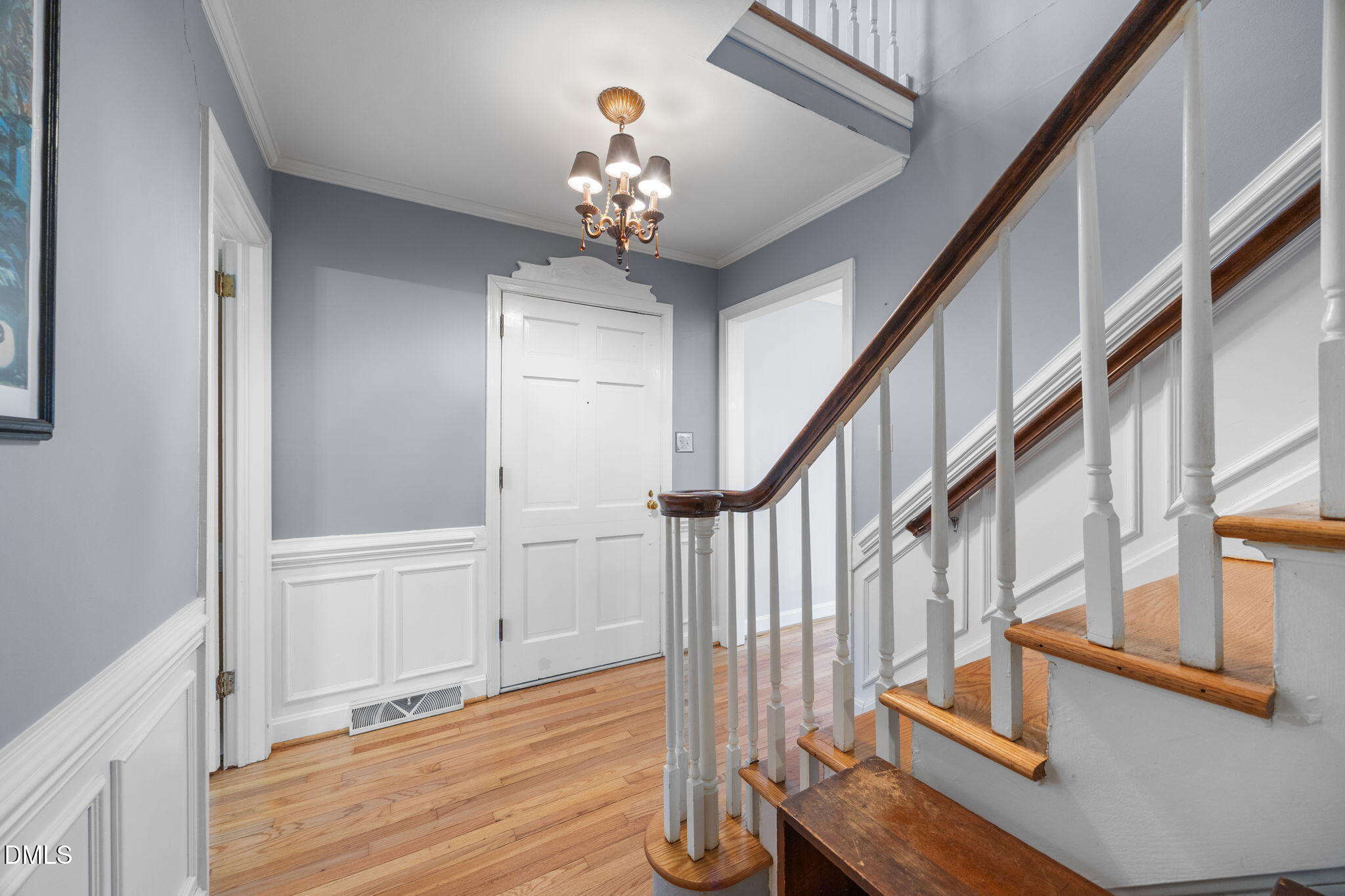301 Jones Street Property Photo 6