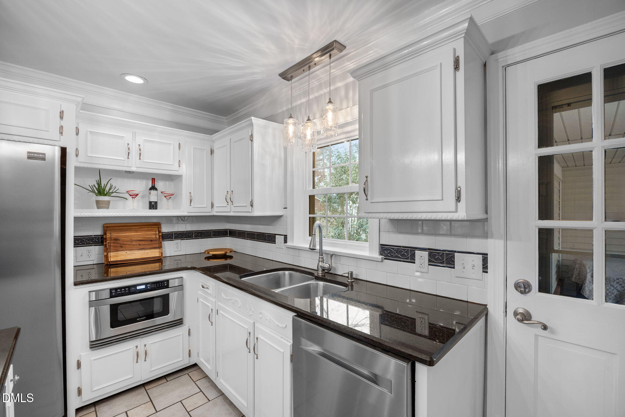 301 Jones Street Property Photo 12