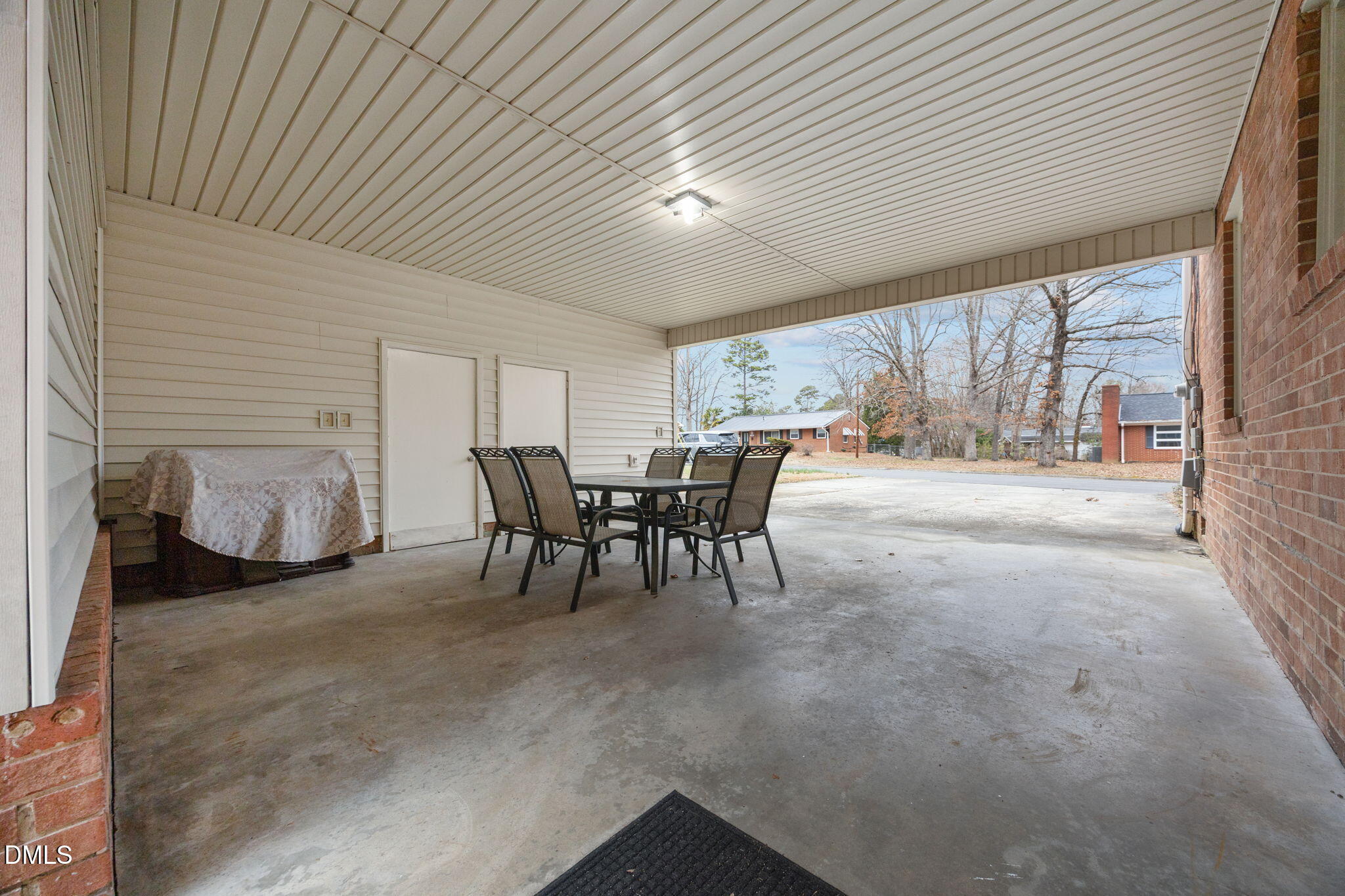 301 Jones Street Property Photo 34
