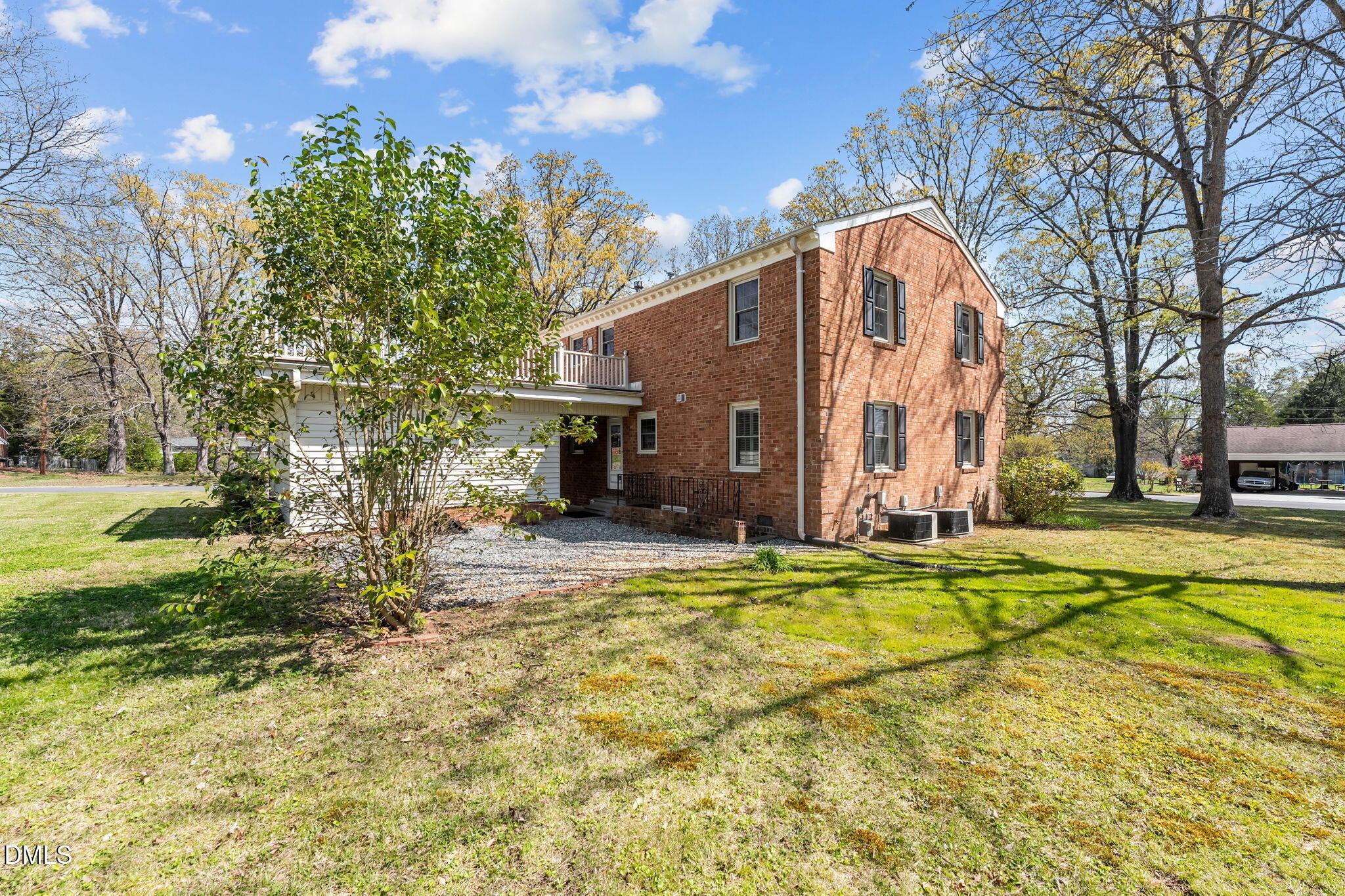 301 Jones Street Property Photo 45