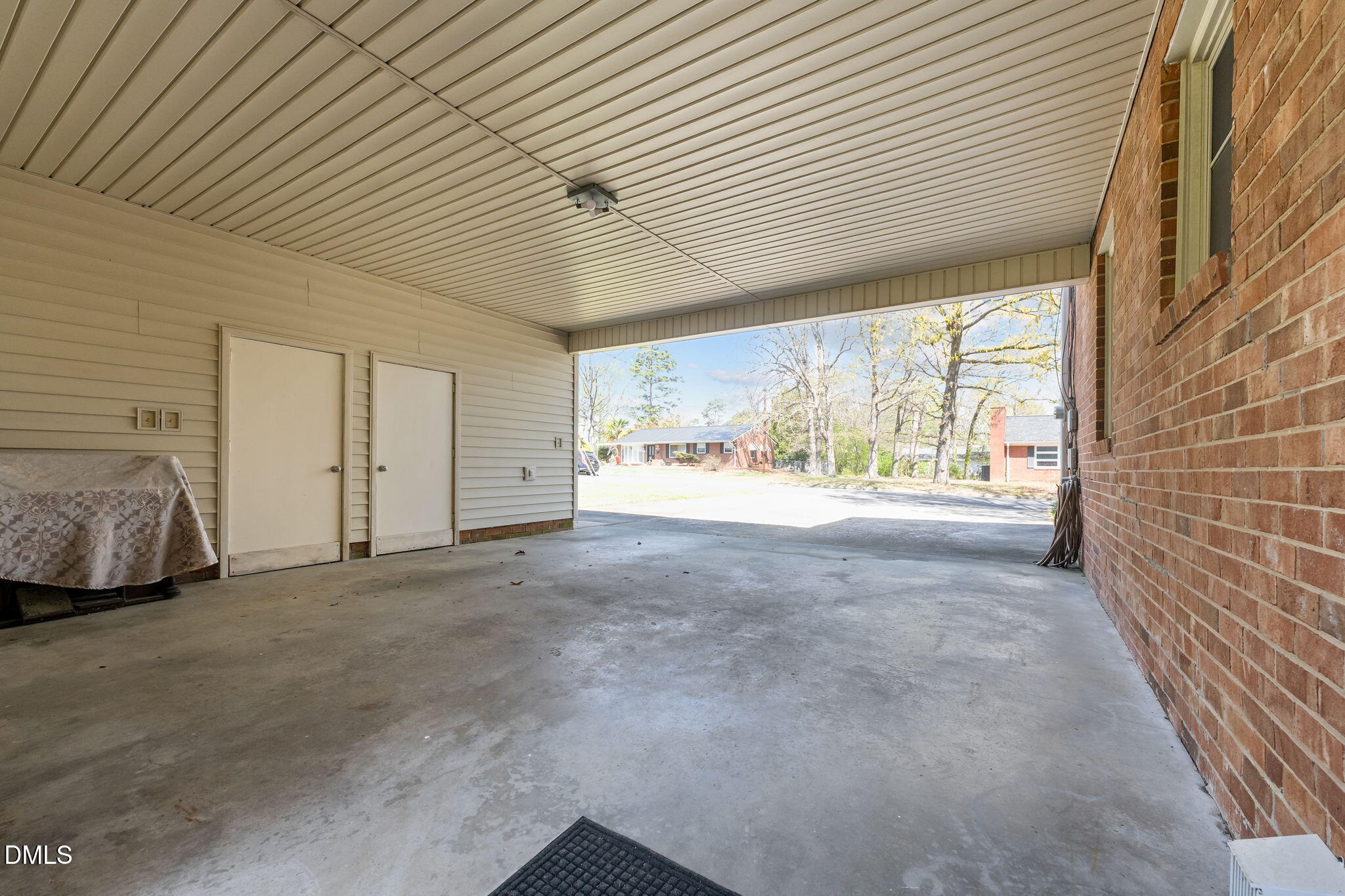 301 Jones Street Property Photo 46