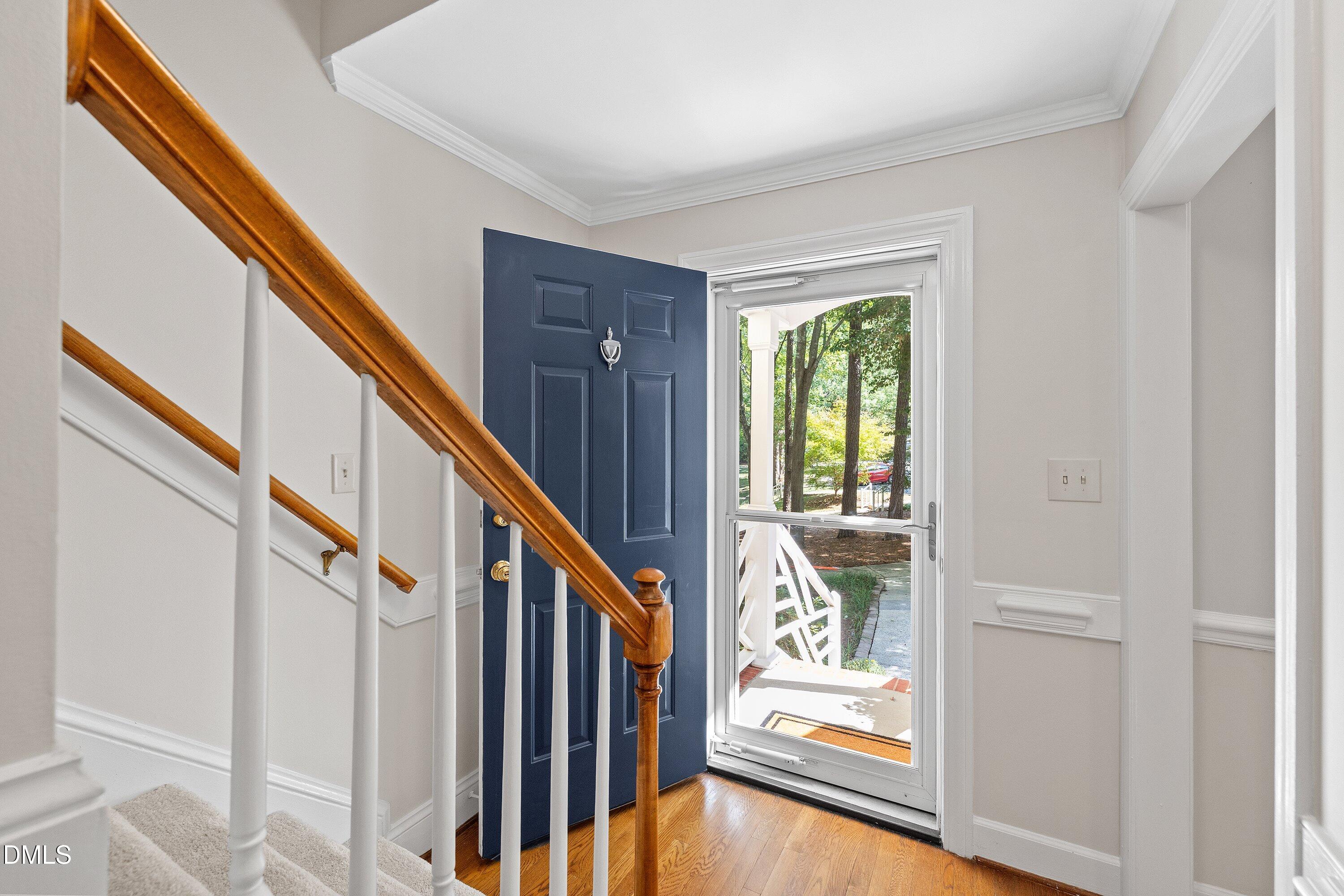 129 Hedgerow Court Property Photo 4