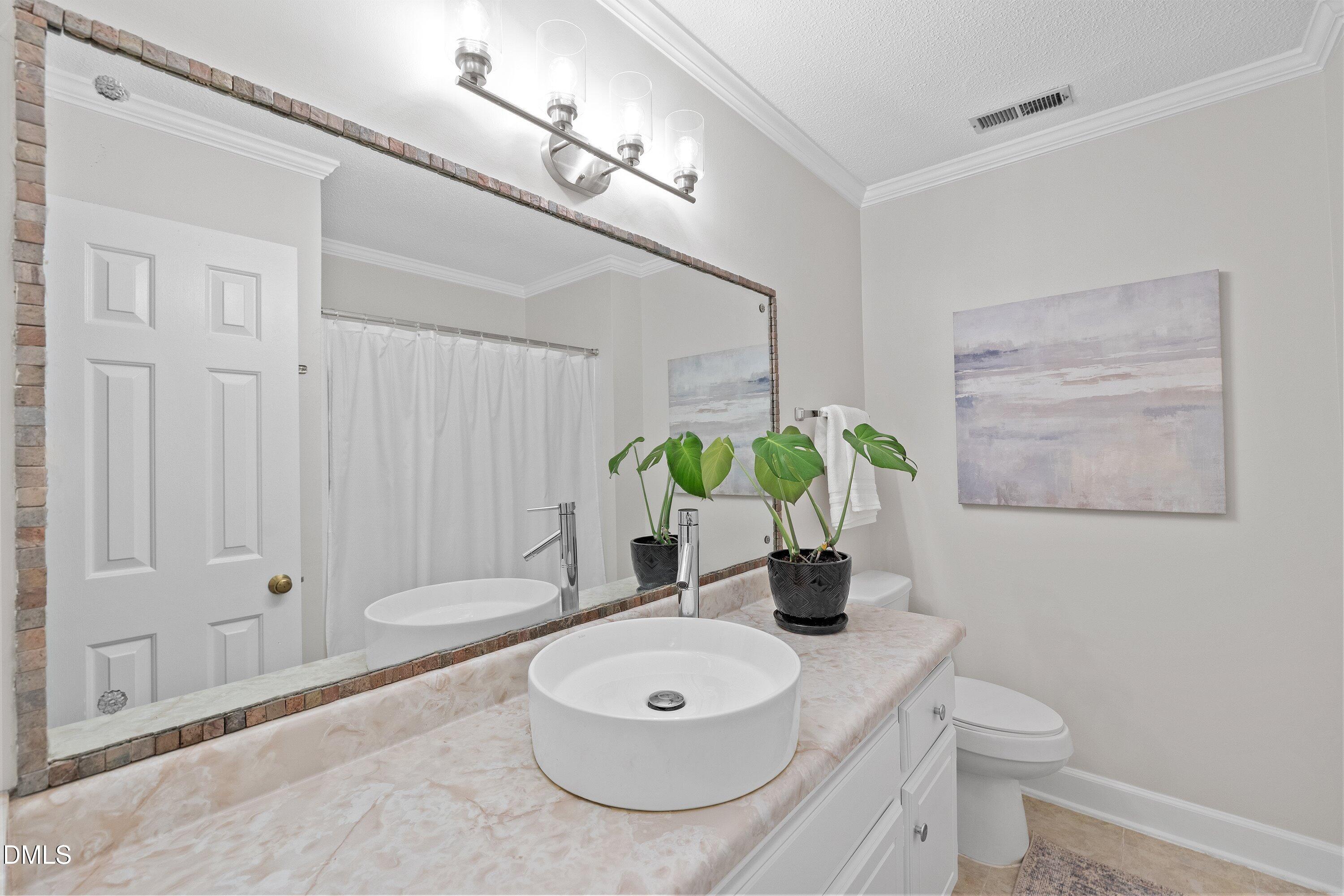 129 Hedgerow Court Property Photo 31