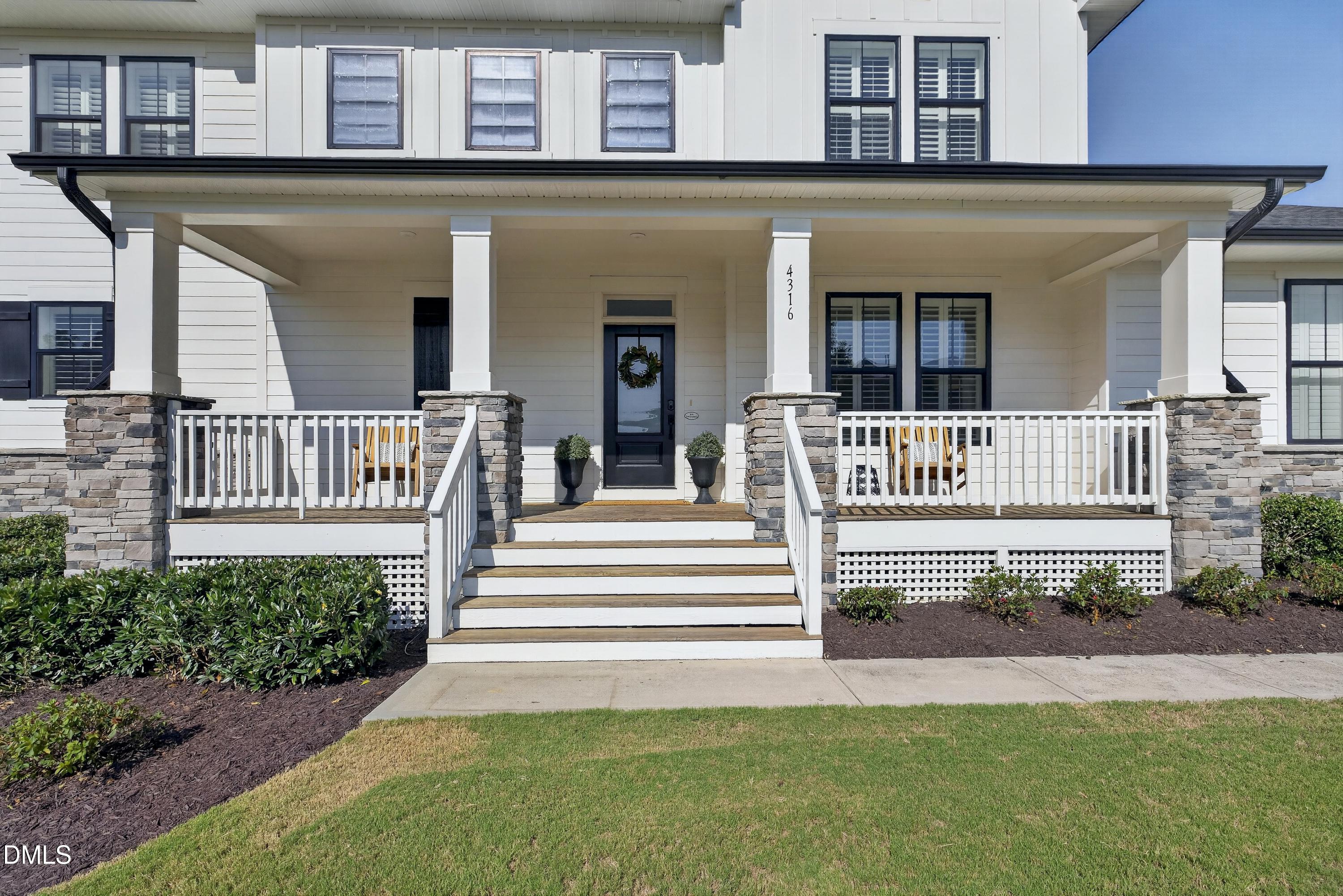 4316 Mosaic Court Property Photo 5