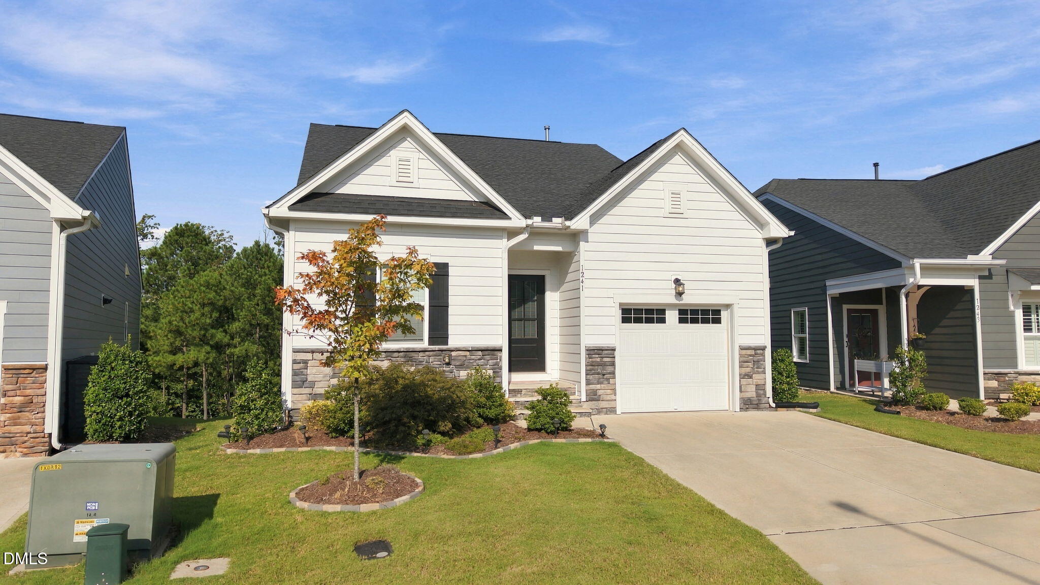 1241 White Flint Circle Property Photo 3