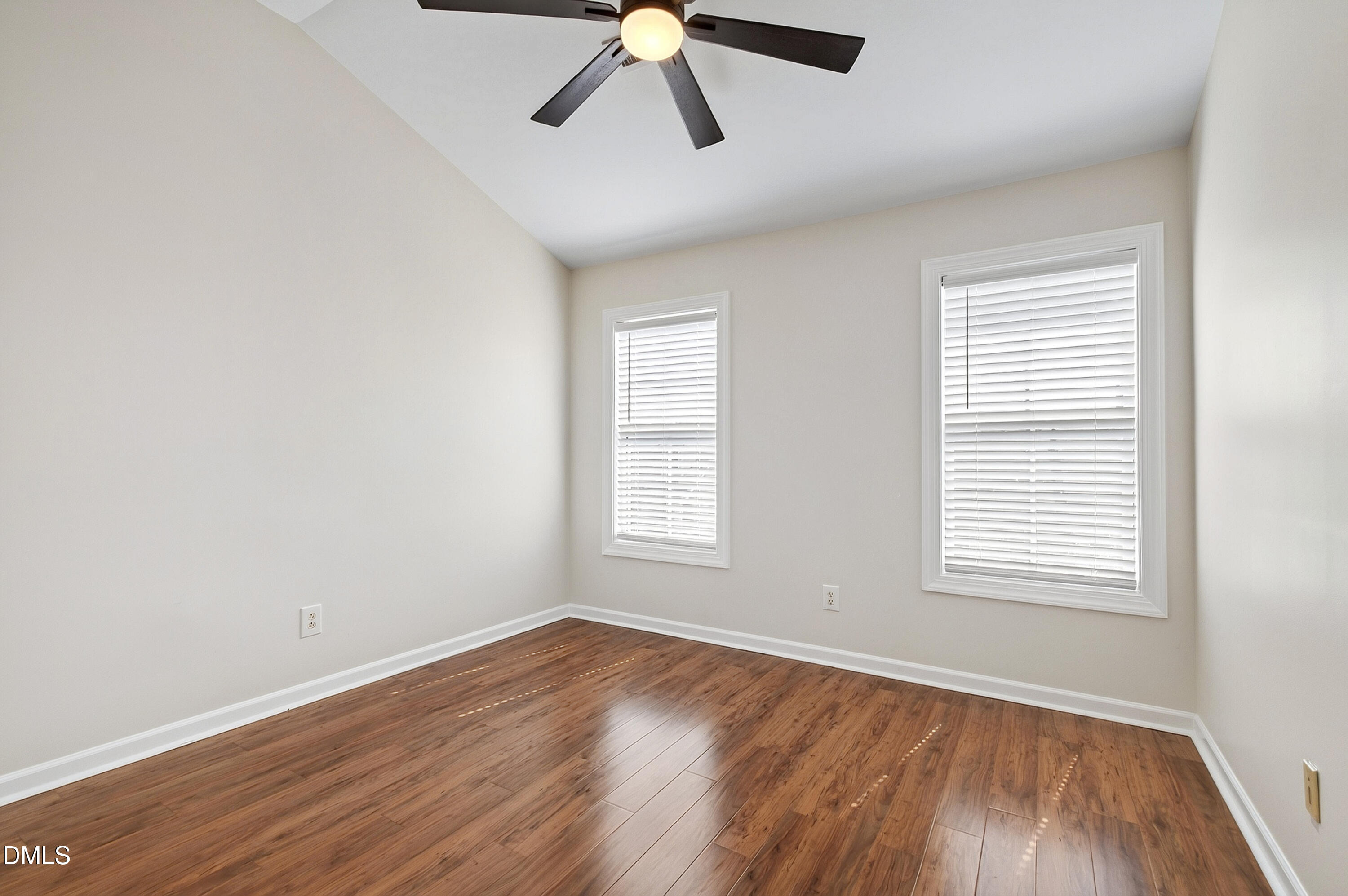 3023 Imperial Oaks Drive Property Photo 28