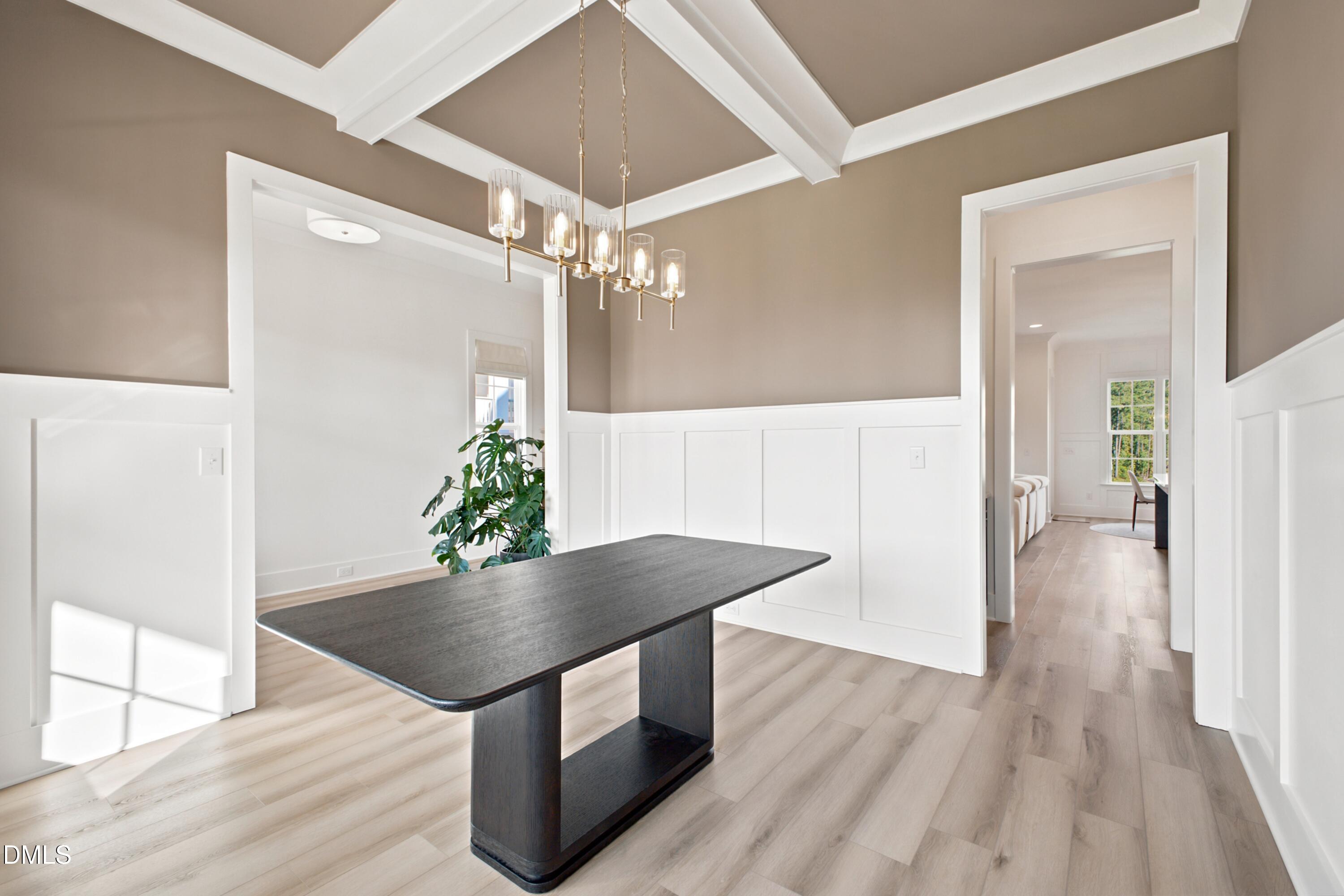 1045 Azalea Garden Circle Property Photo 10