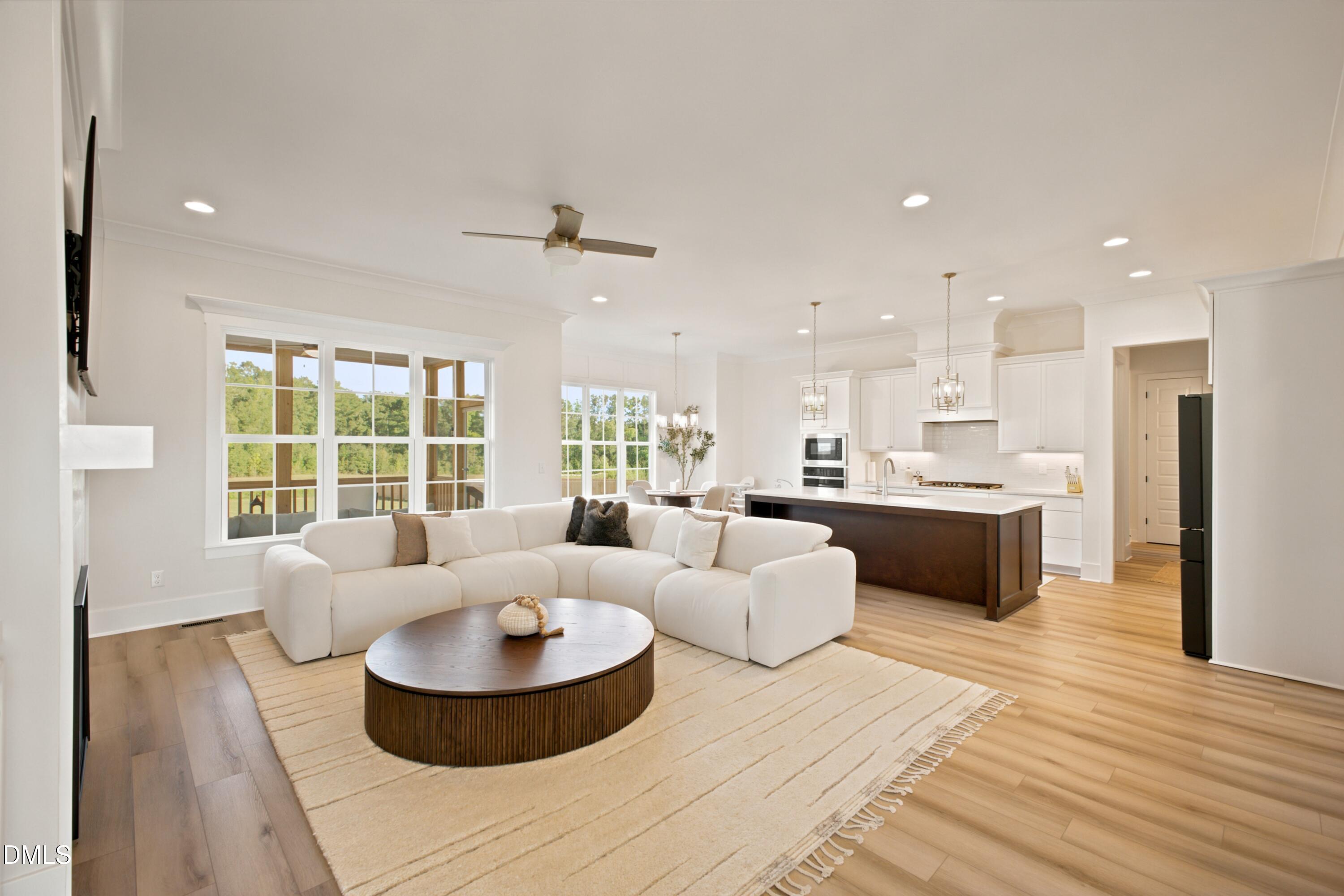 1045 Azalea Garden Circle Property Photo 12