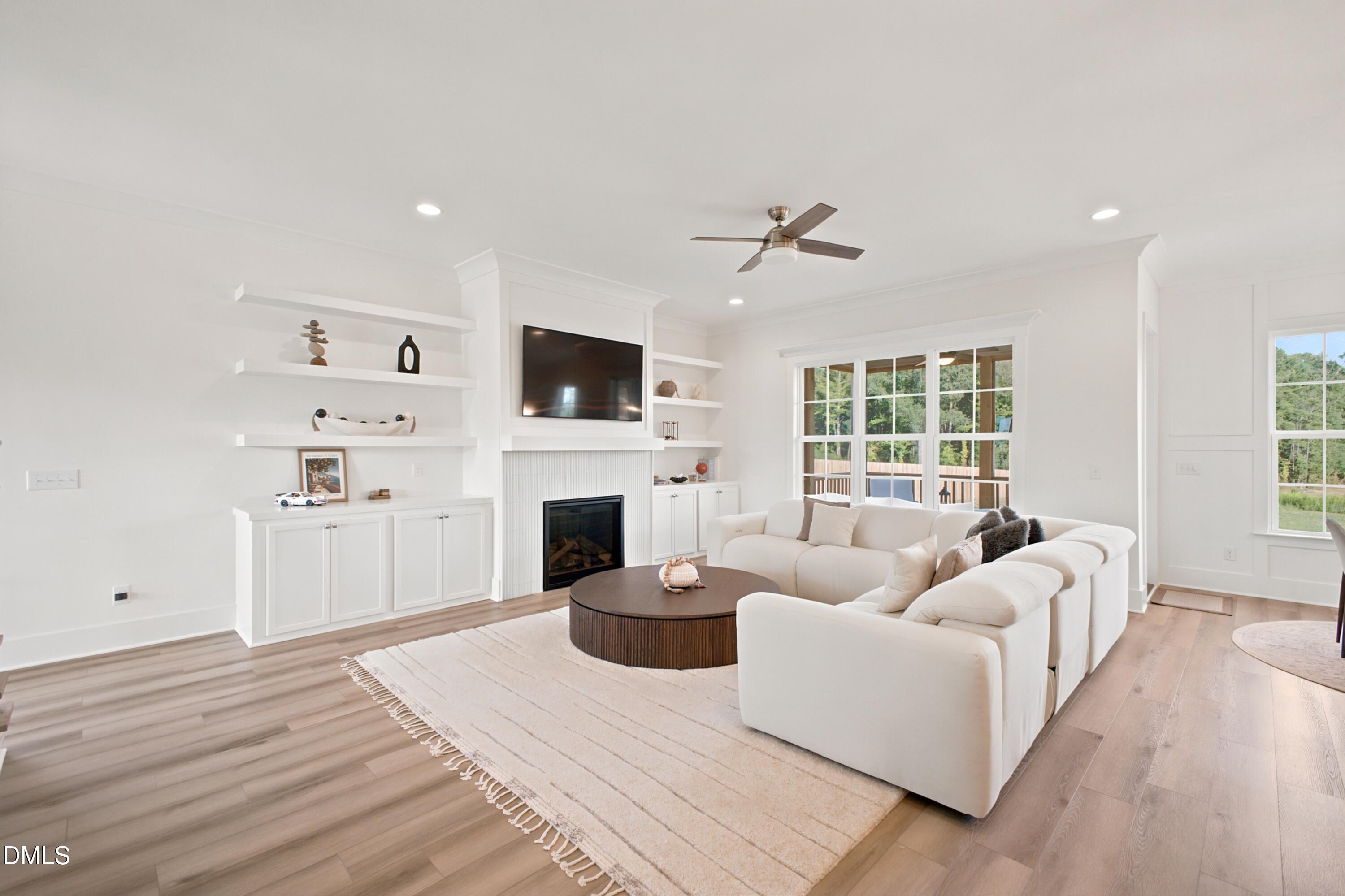 1045 Azalea Garden Circle Property Photo 13