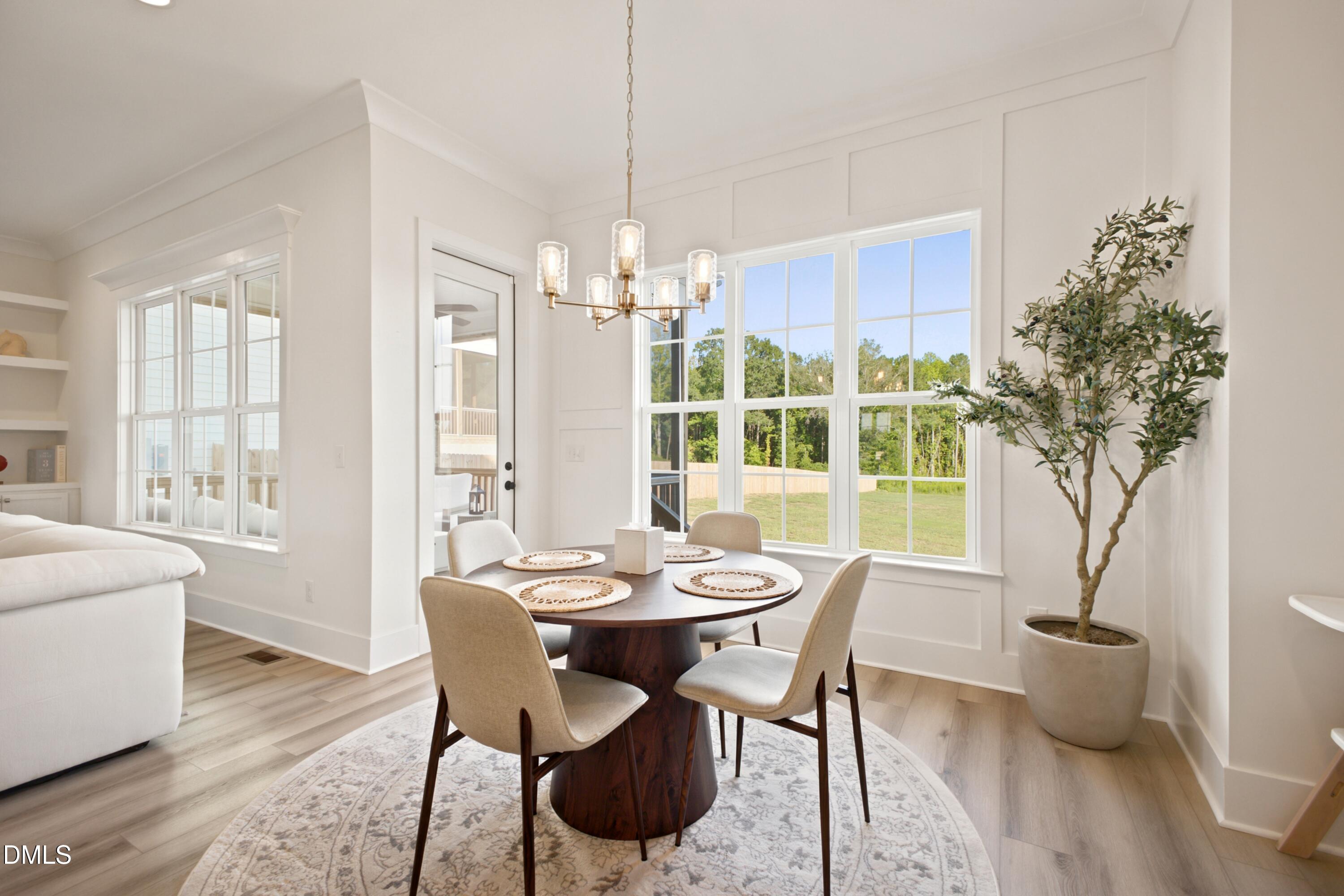 1045 Azalea Garden Circle Property Photo 18