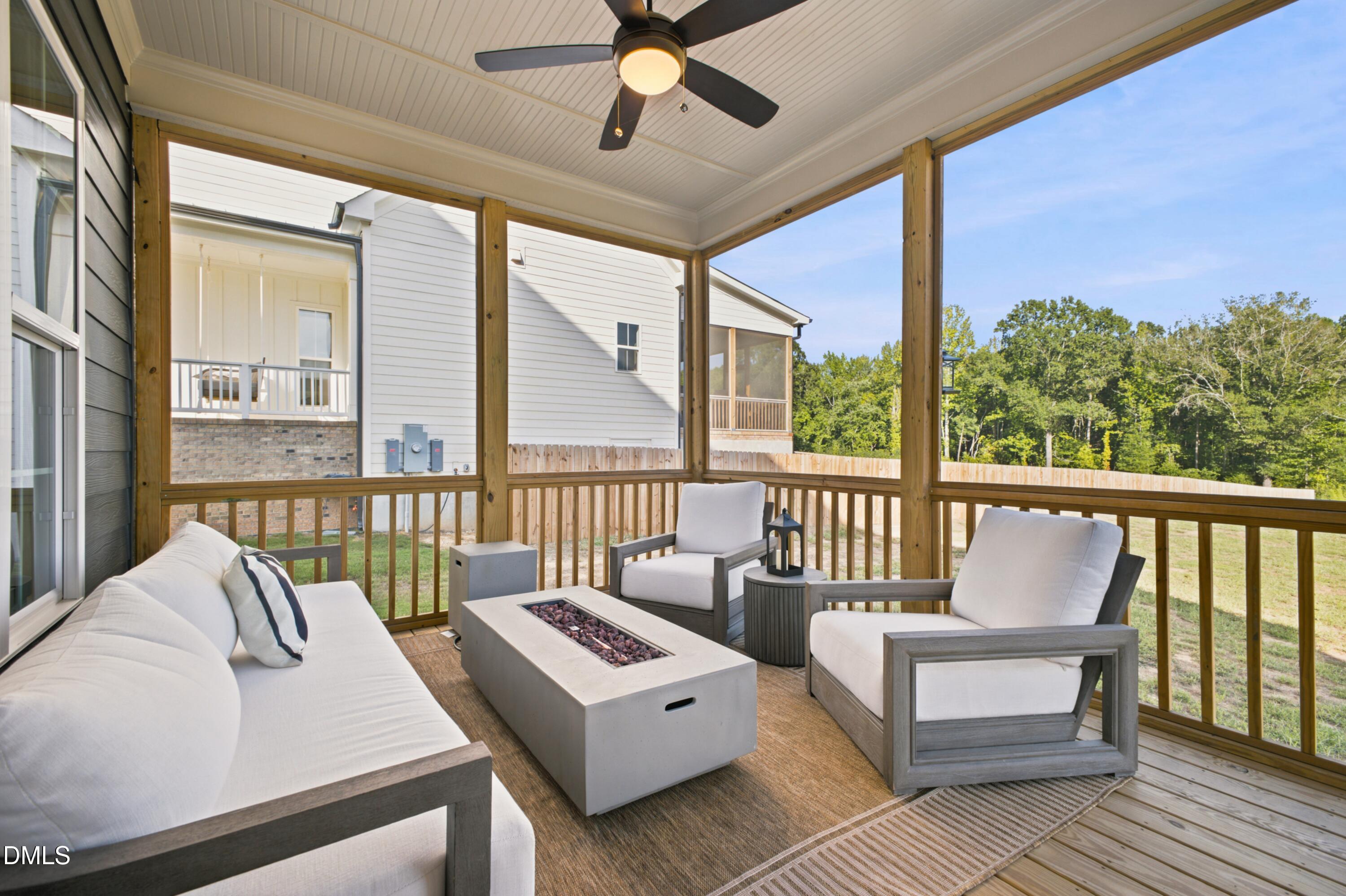 1045 Azalea Garden Circle Property Photo 19