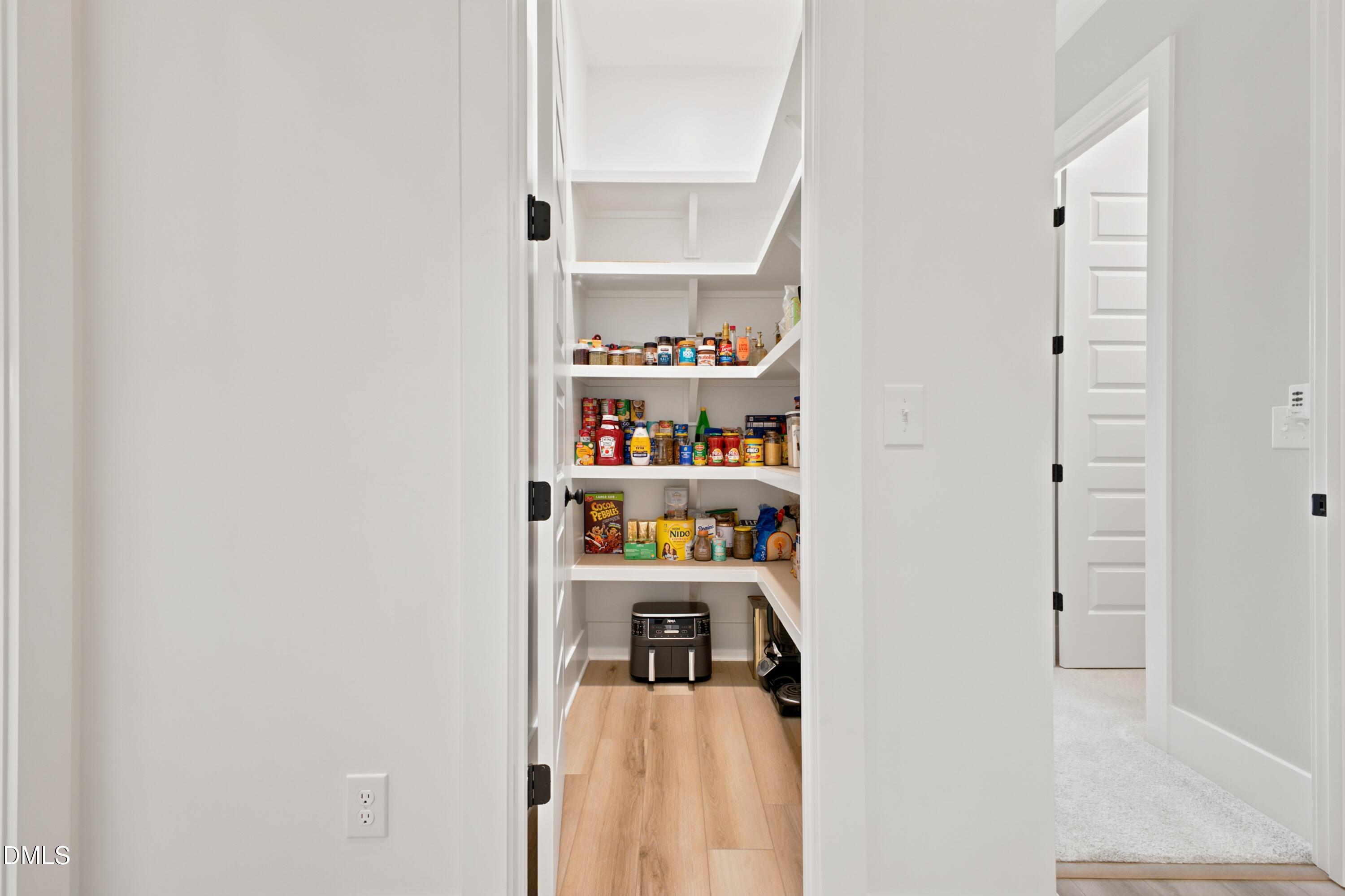 1045 Azalea Garden Circle Property Photo 21