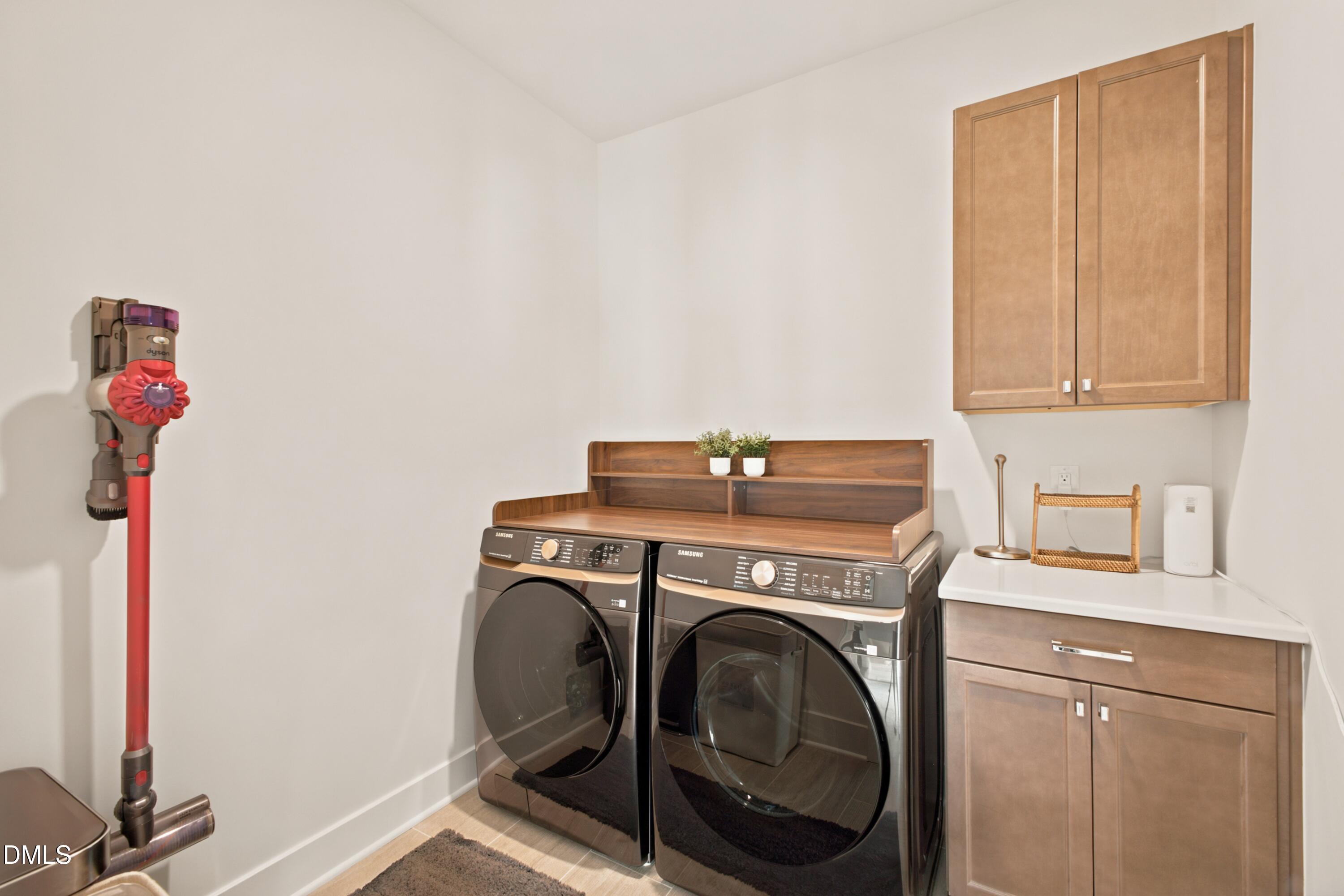 1045 Azalea Garden Circle Property Photo 43