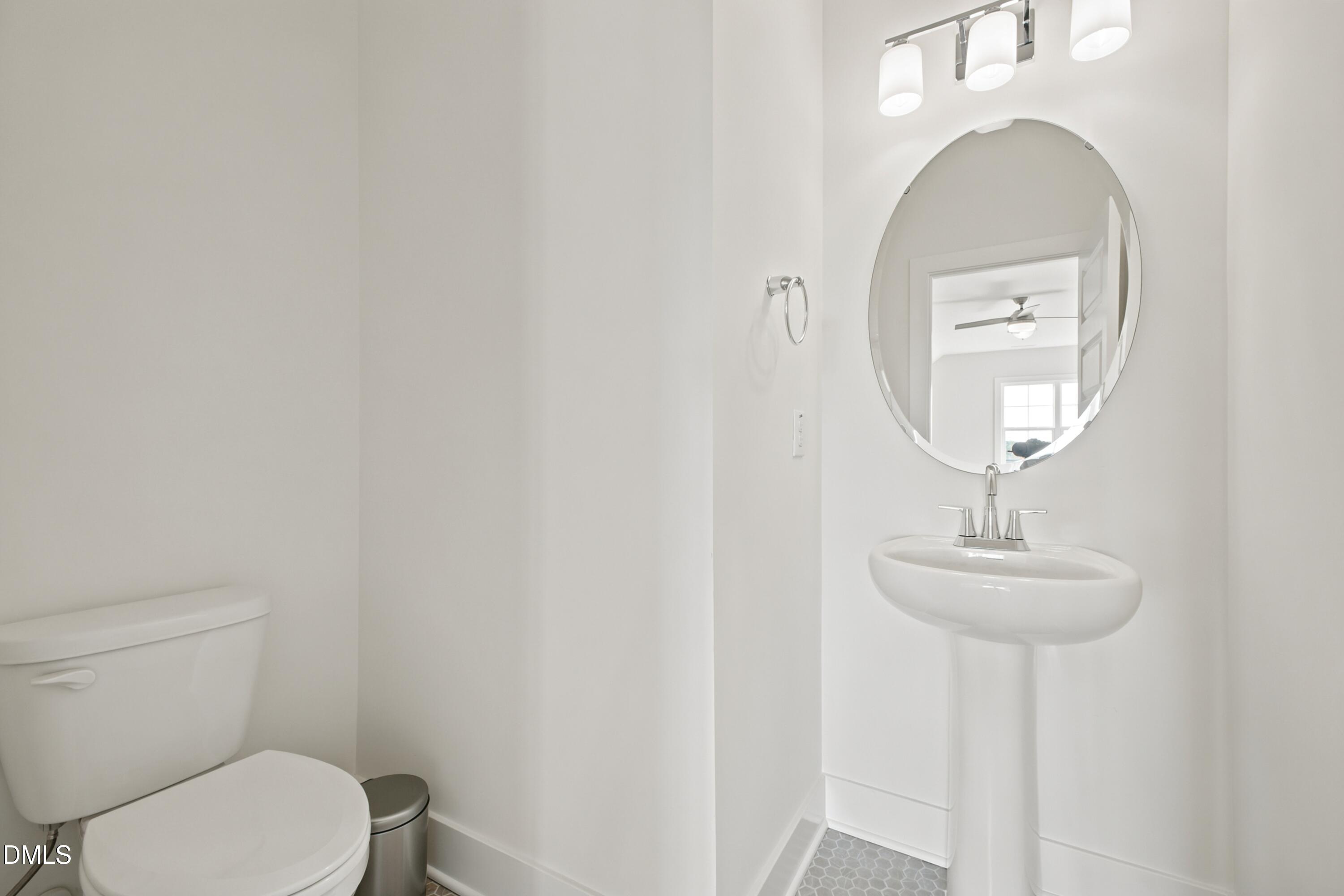 1045 Azalea Garden Circle Property Photo 47