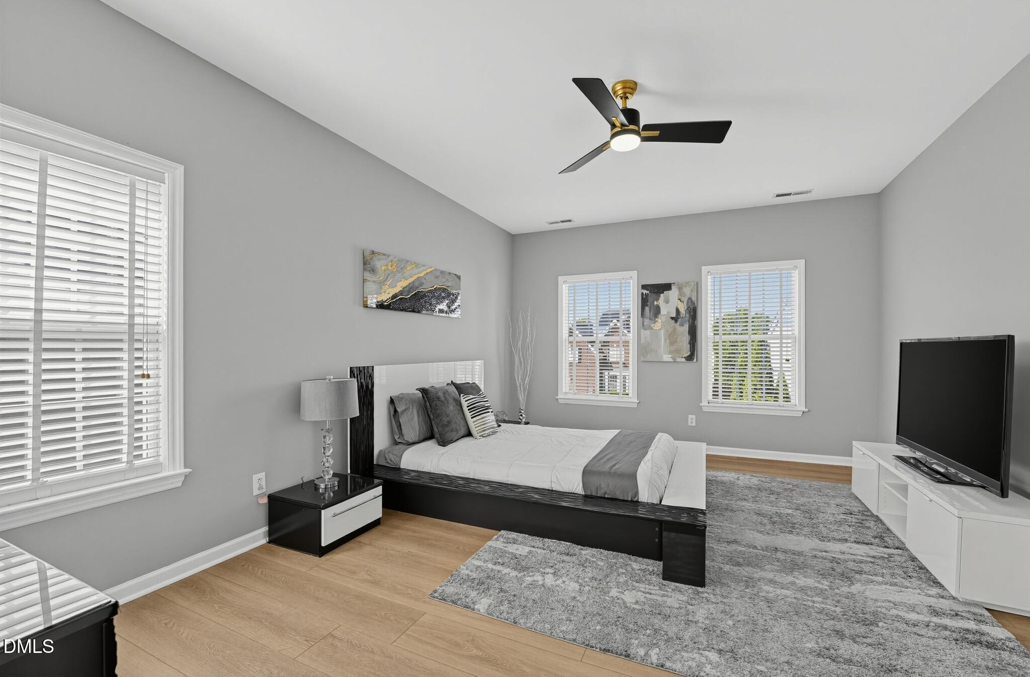 100 Drakeshire Court Property Photo 19