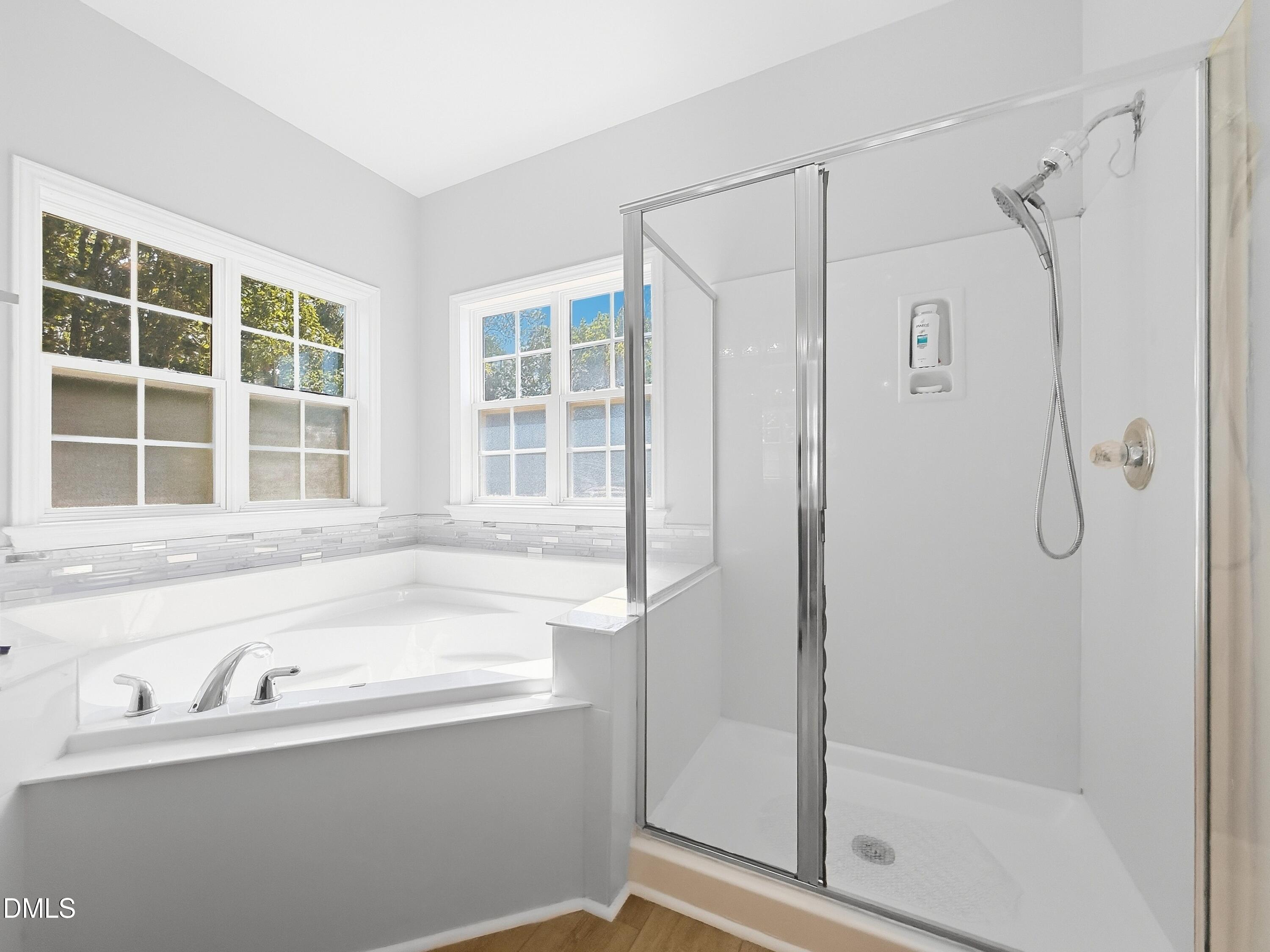100 Drakeshire Court Property Photo 22