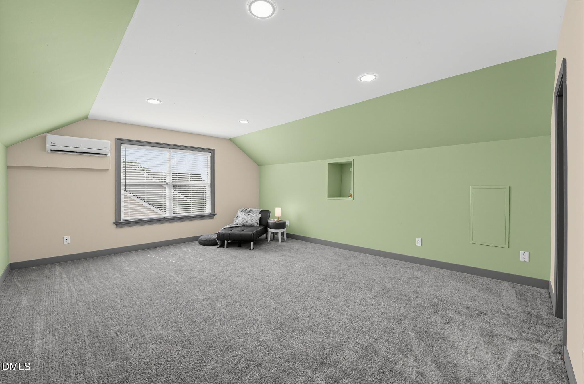 100 Drakeshire Court Property Photo 30