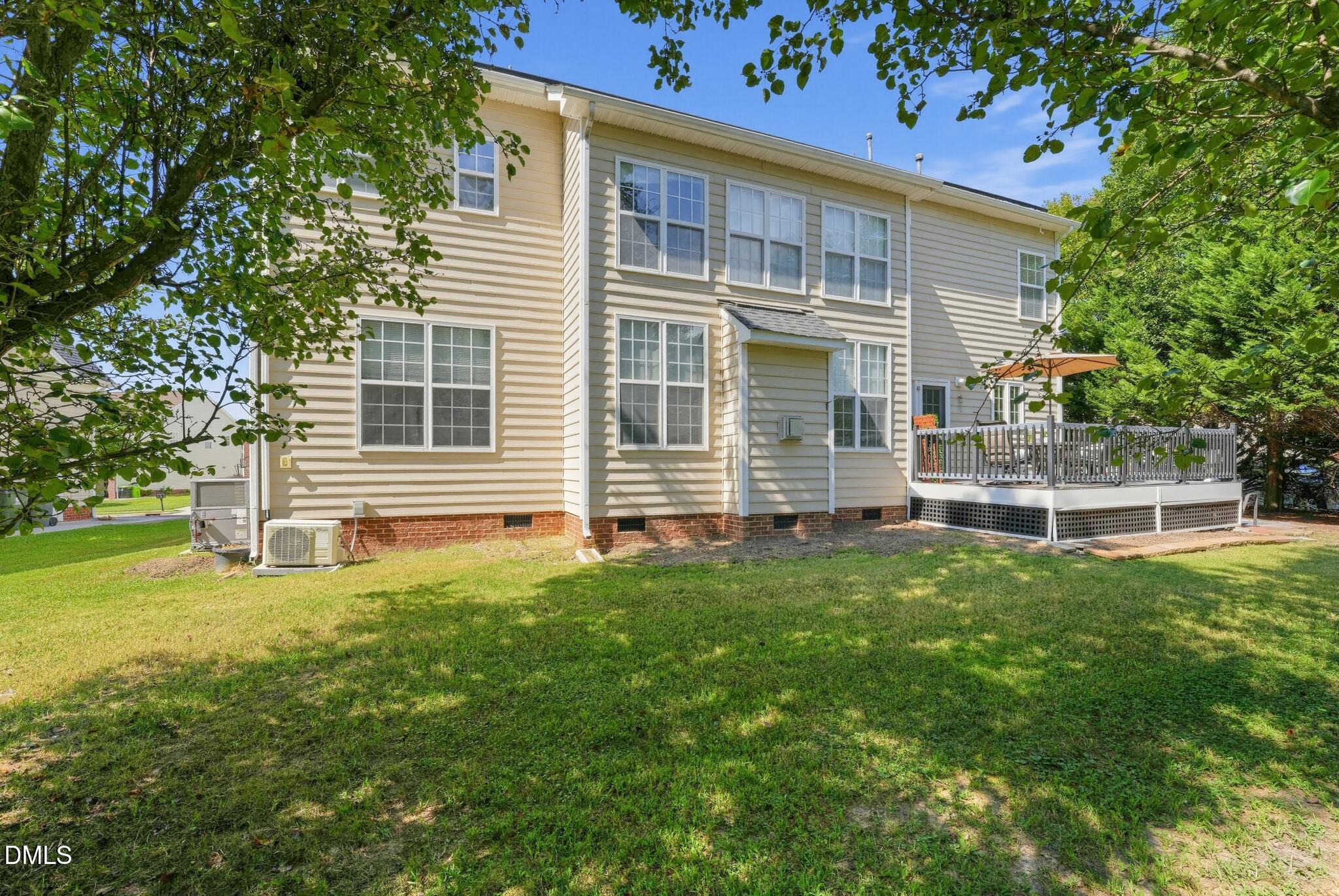 100 Drakeshire Court Property Photo 34
