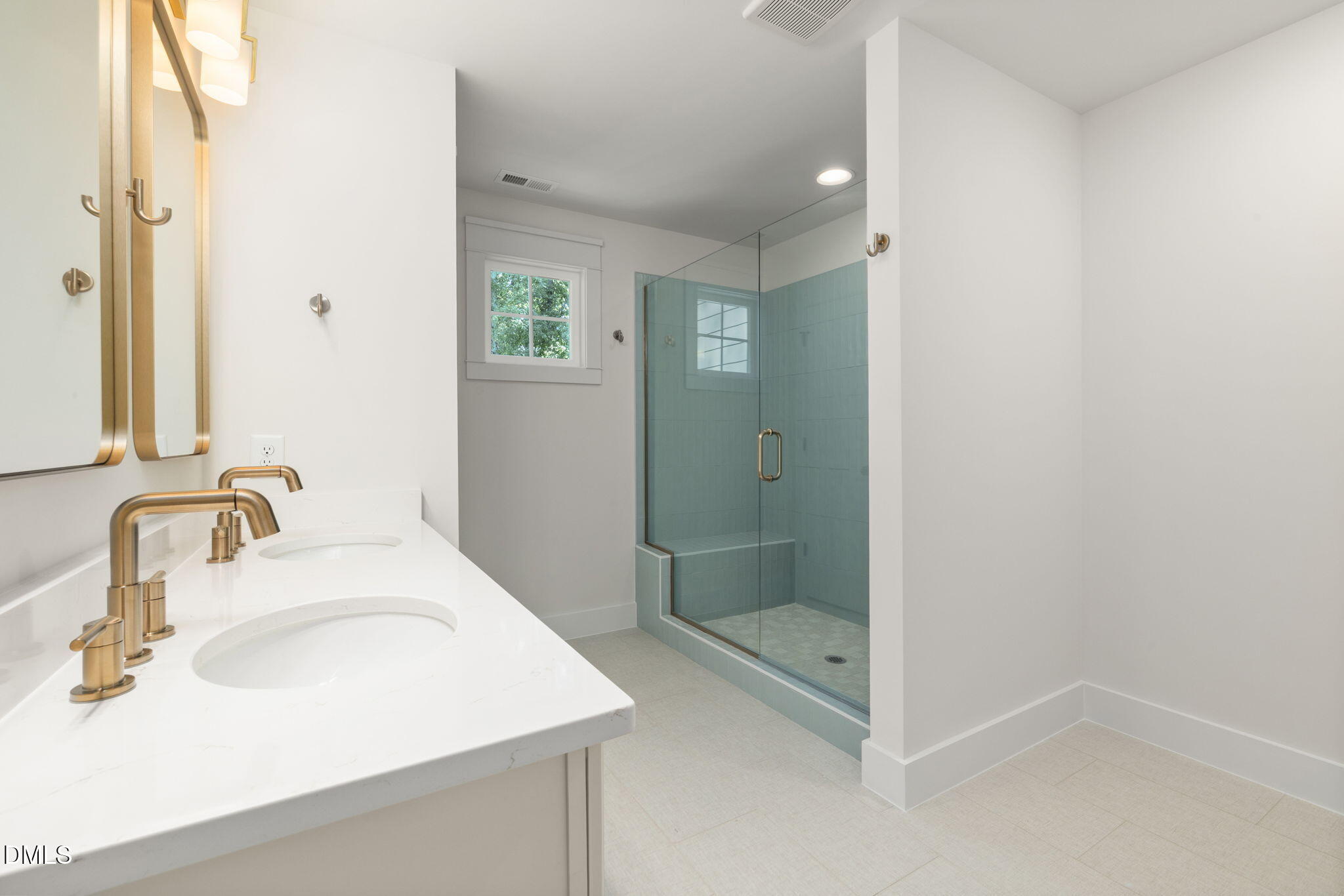 616 Hemlock Avenue Property Photo 12