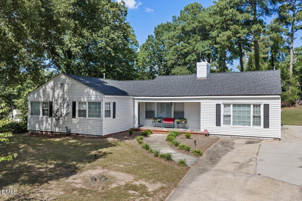 2605 Holloway Street Property Photo 1