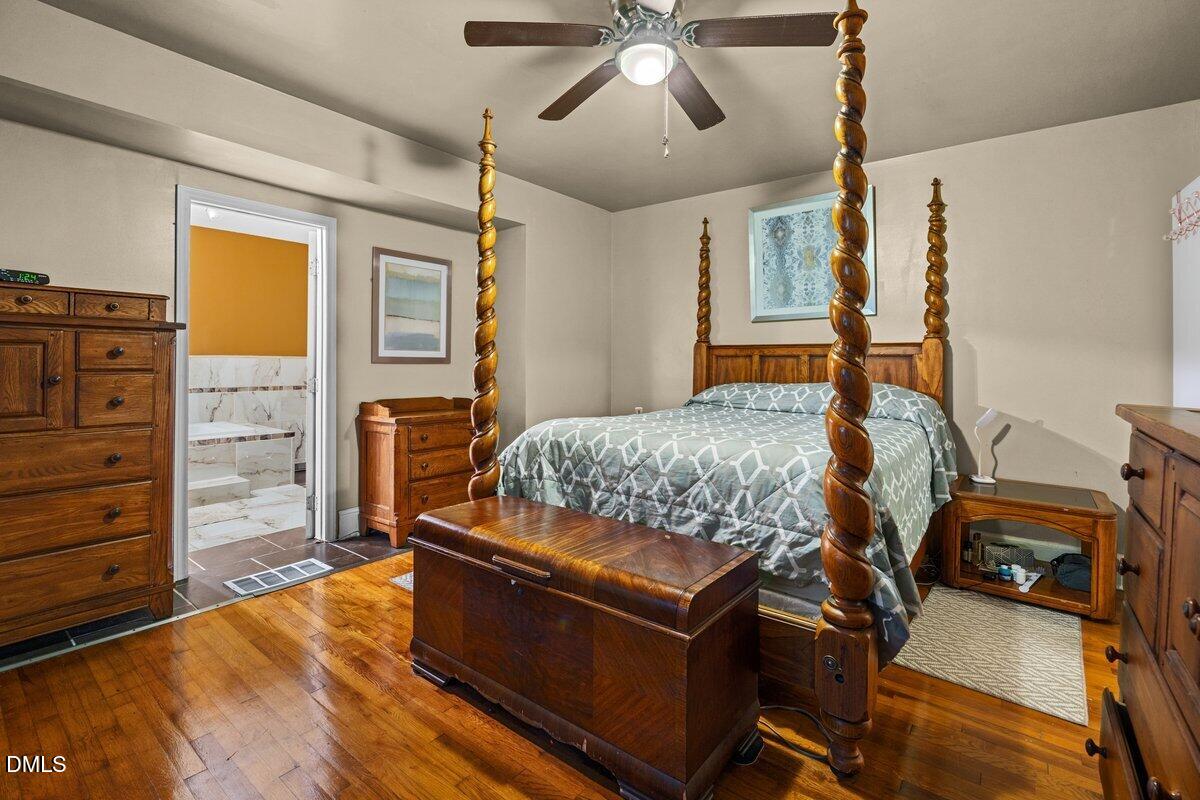 2605 Holloway Street Property Photo 8