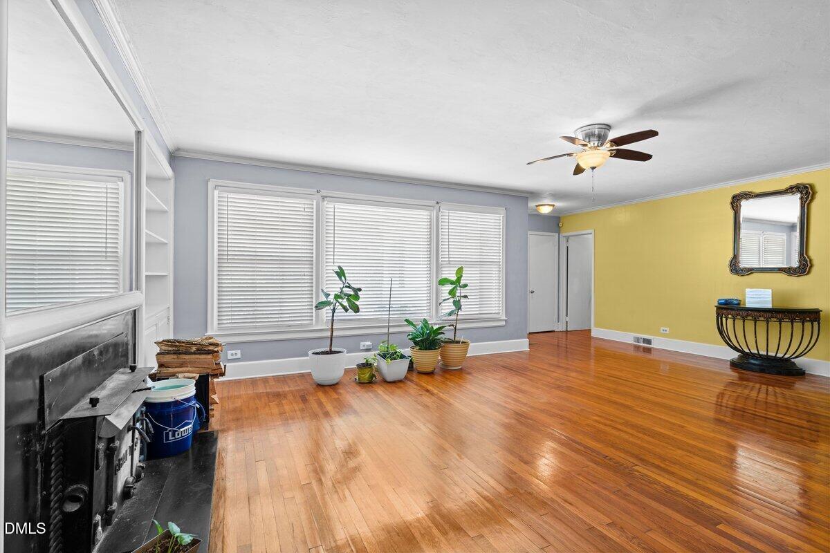 2605 Holloway Street Property Photo 14