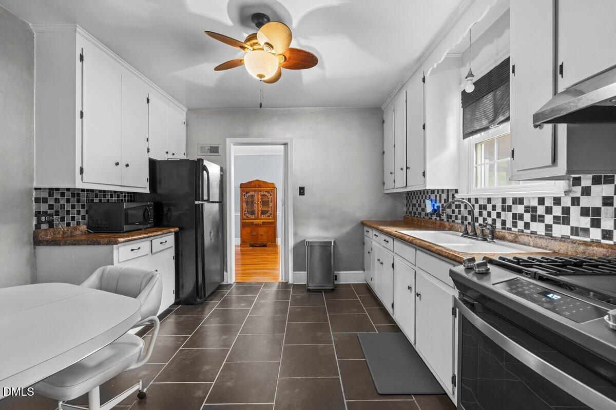 2605 Holloway Street Property Photo 17