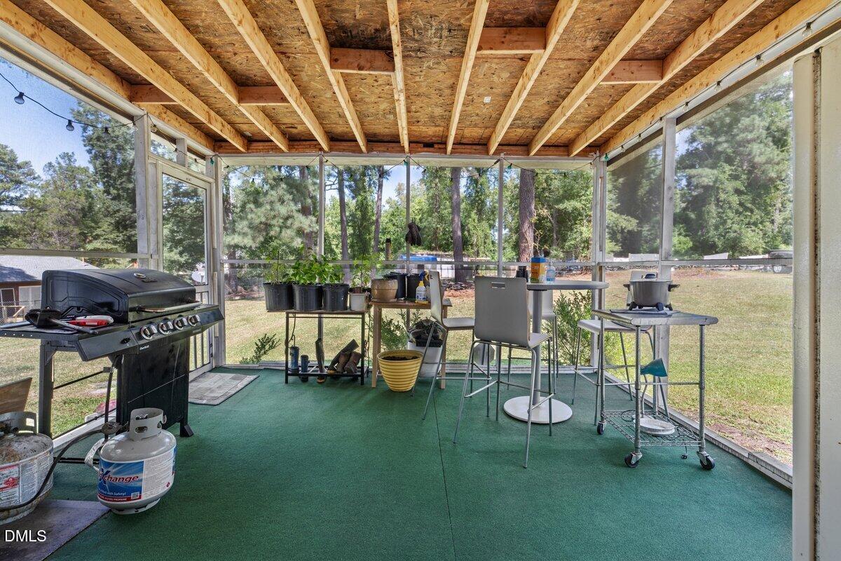 2605 Holloway Street Property Photo 27