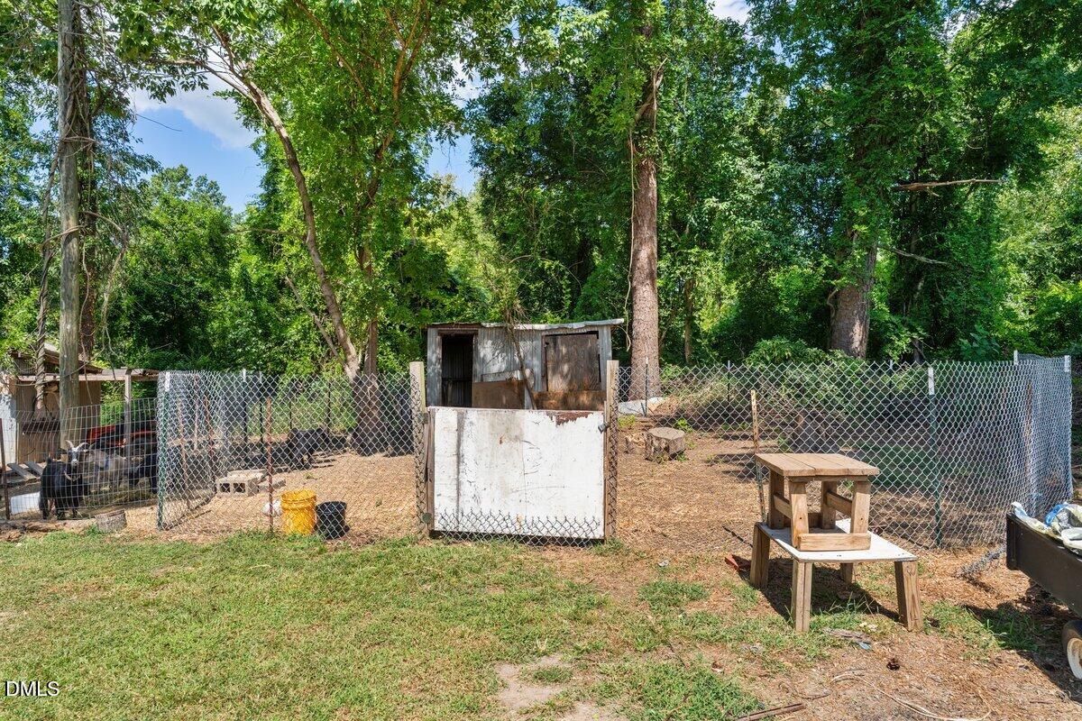 2605 Holloway Street Property Photo 33