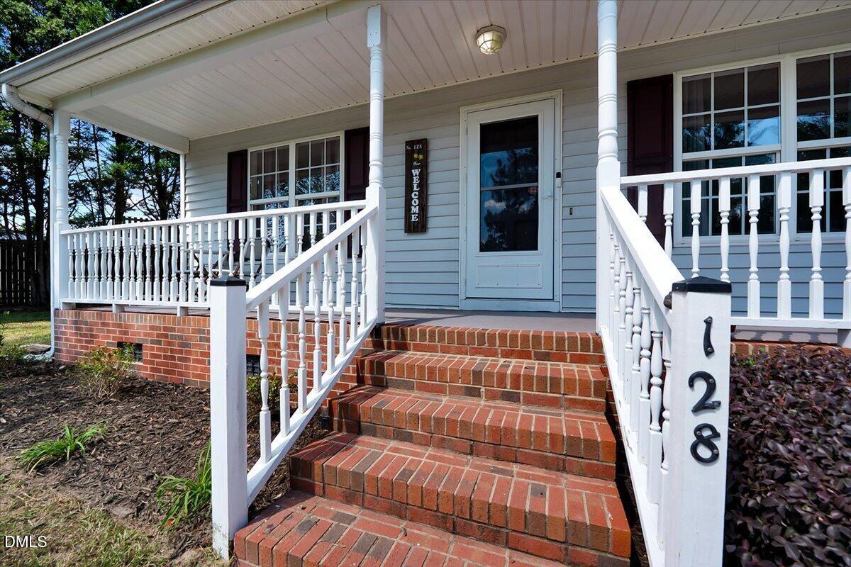 128 Edmondson Drive Property Photo 3