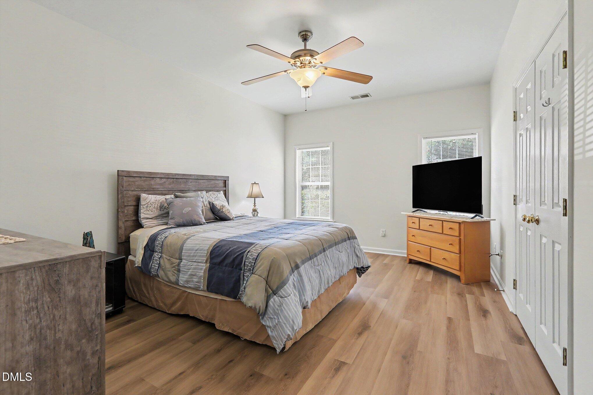 511 Glenolden Court Property Photo 16