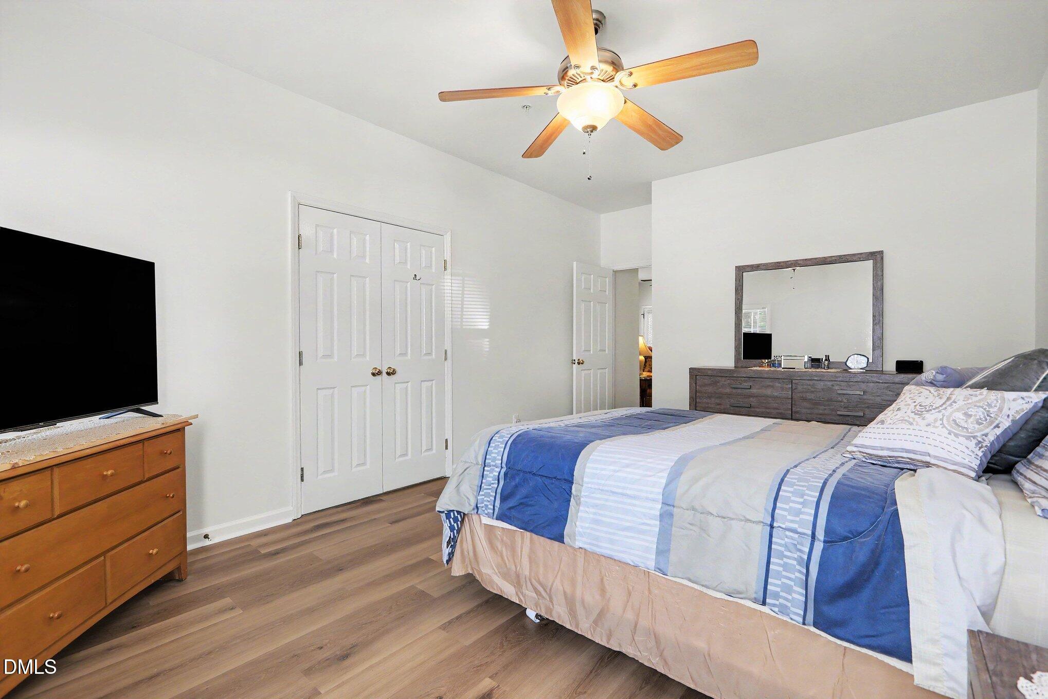 511 Glenolden Court Property Photo 17
